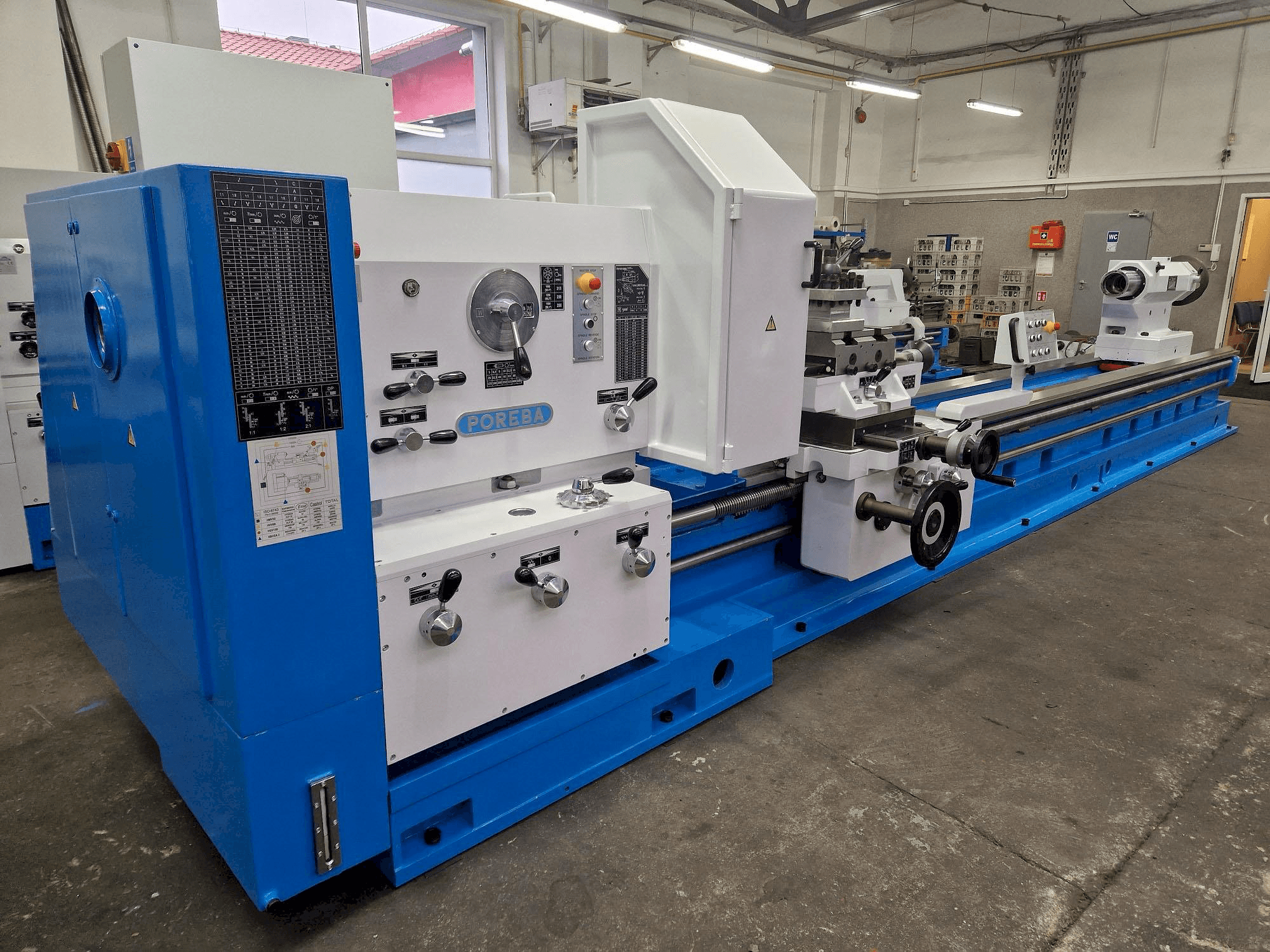 Poreba TRP-115B3 x 5000 Mašinos vaizdas iš kairės pusės