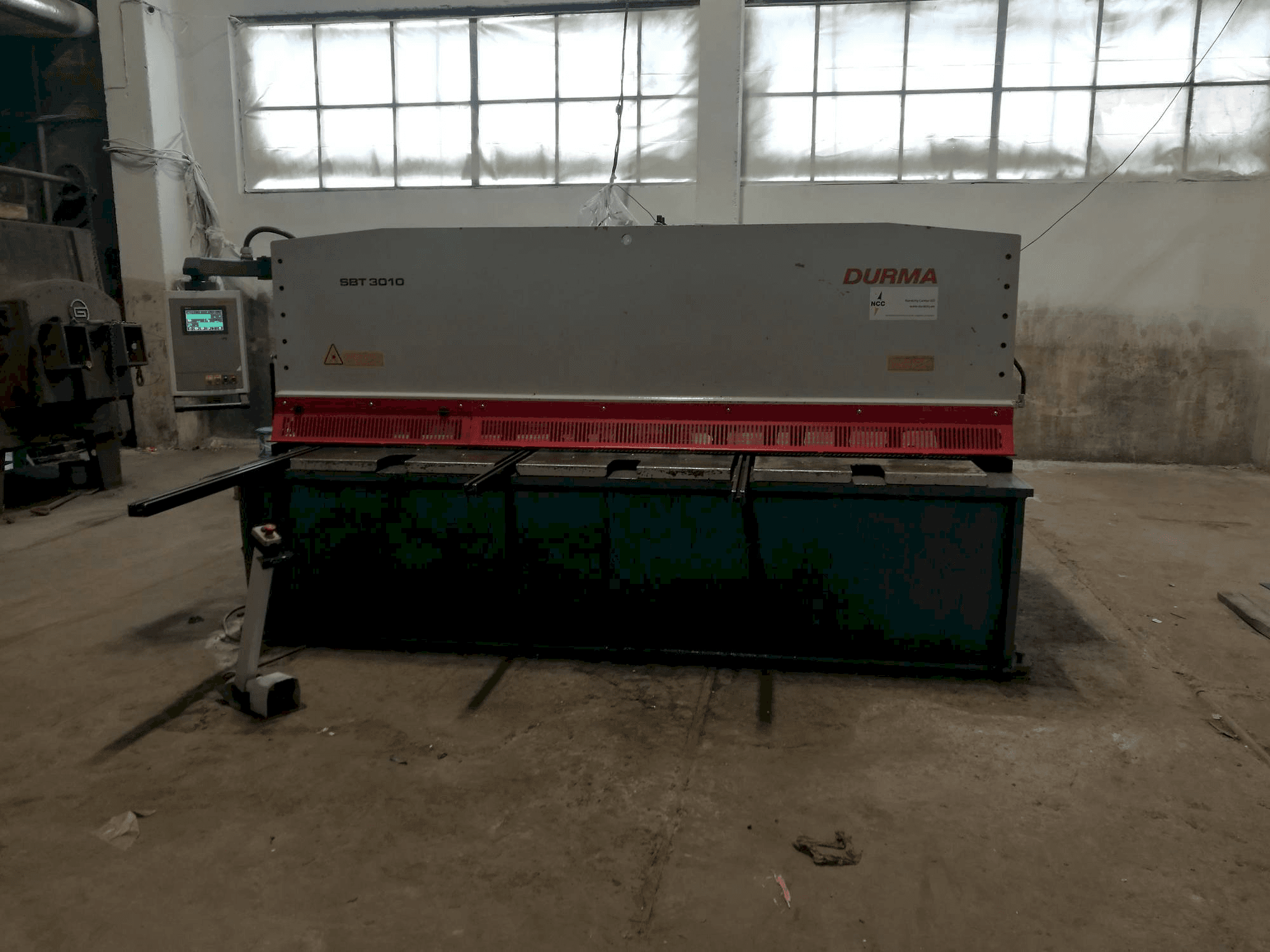 Durma SBT 3010 Mašinos vaizdas iš priekio