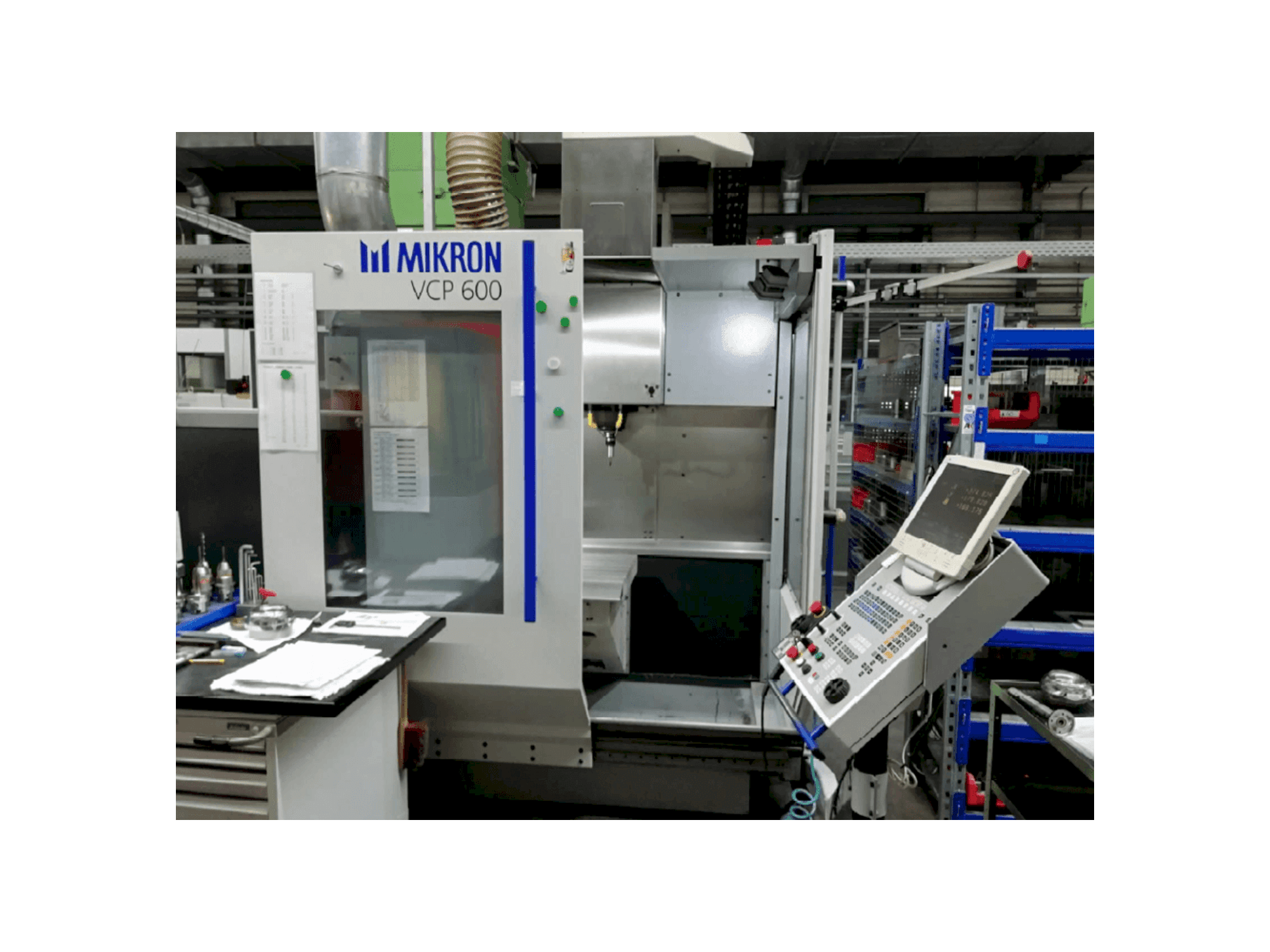MIKRON VCP 600 Mašinos vaizdas iš priekio