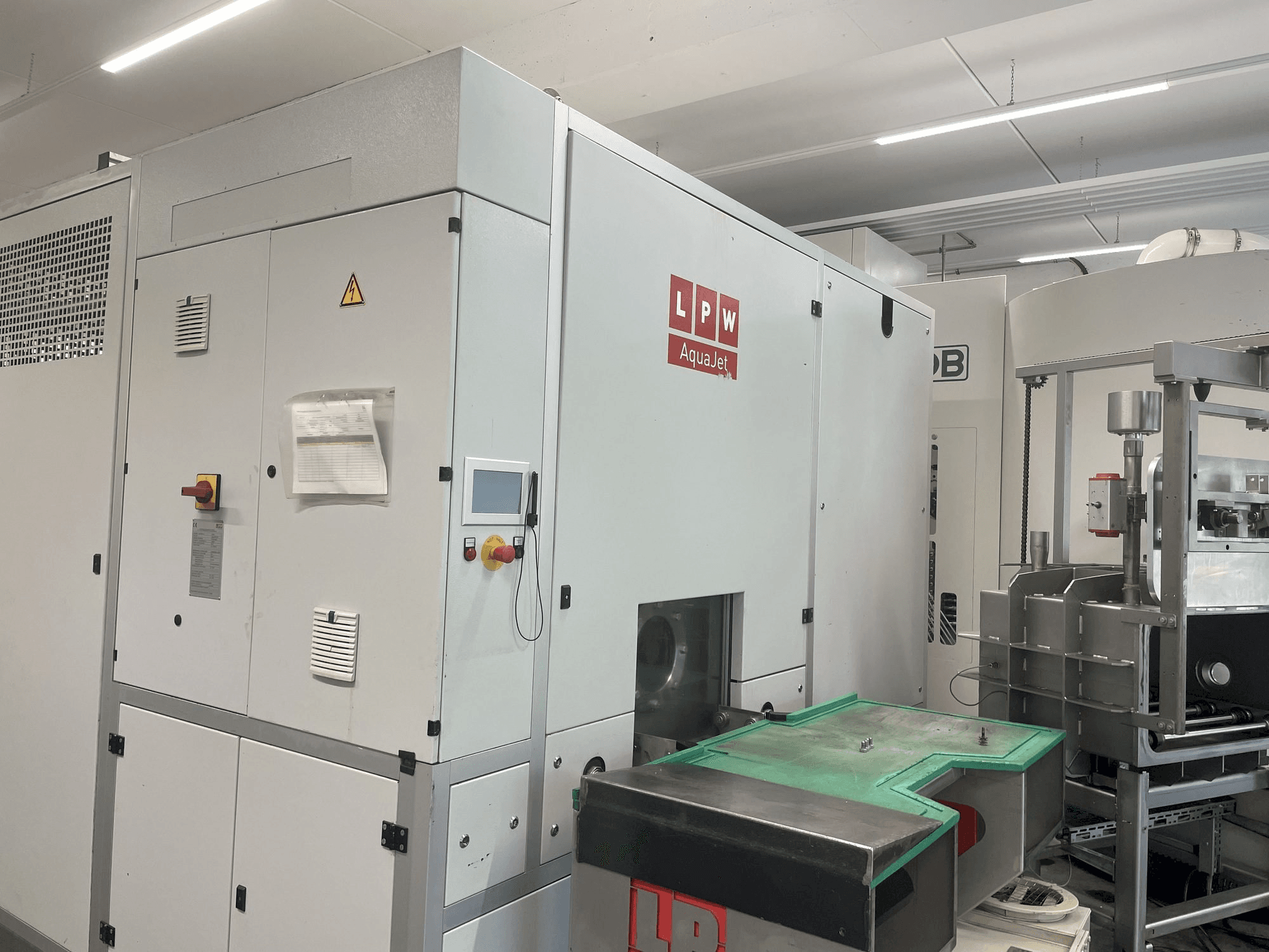 LPW LPW Aqua Jet 670 T2-V (2013) Mašinos vaizdas iš priekio