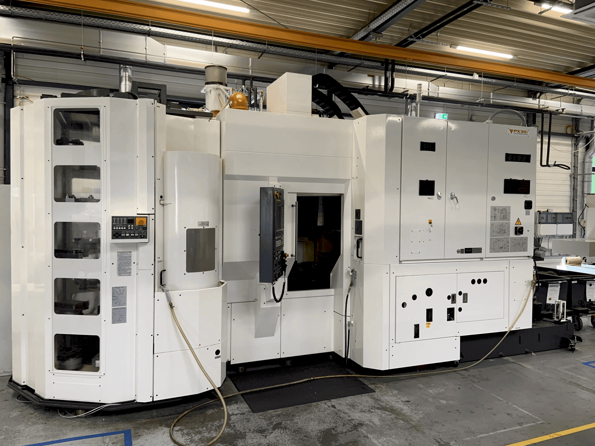 YASDA Px30i Mašinos vaizdas iš priekio