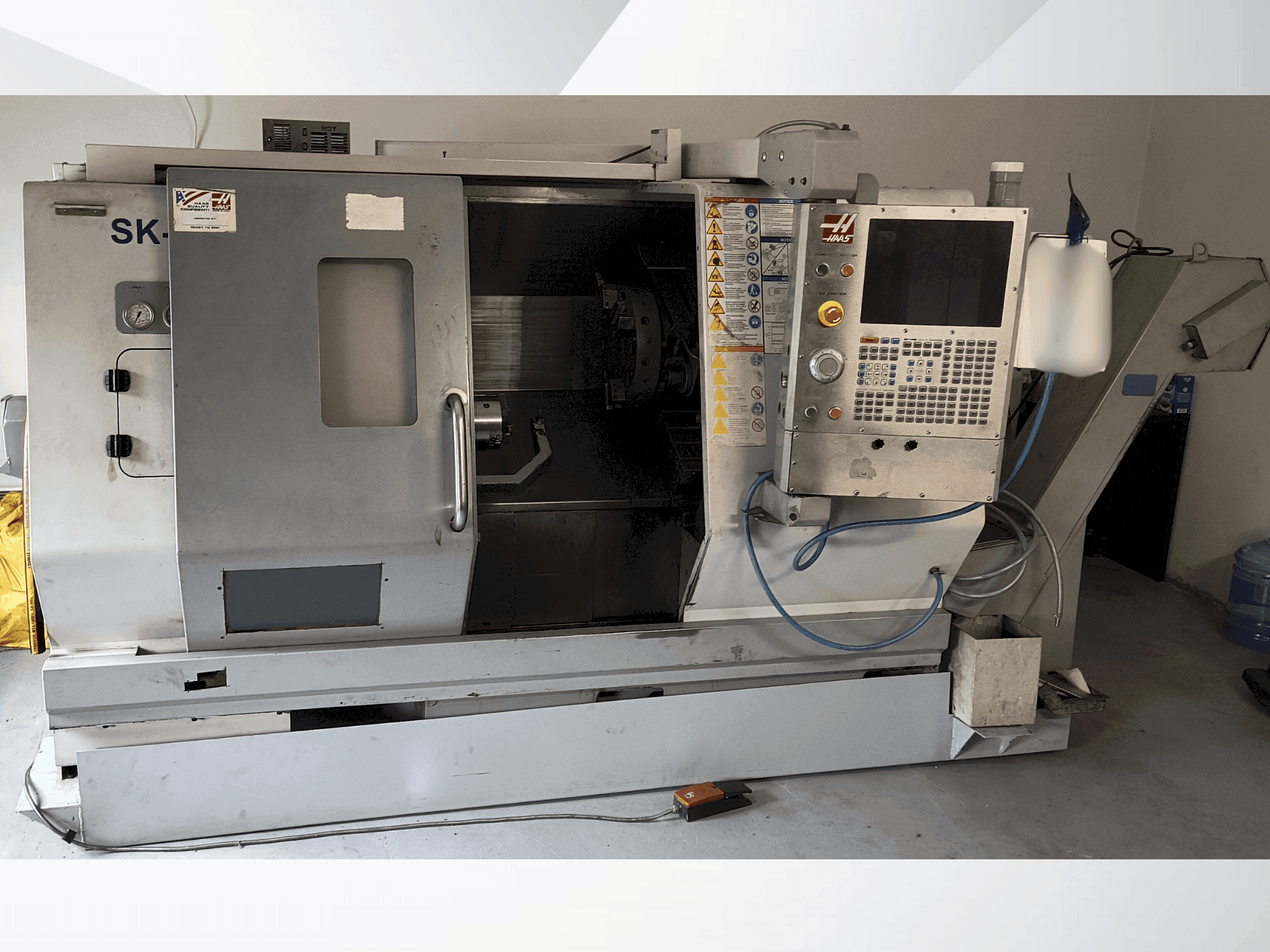 HAAS SL-20 THE Mašinos vaizdas iš priekio