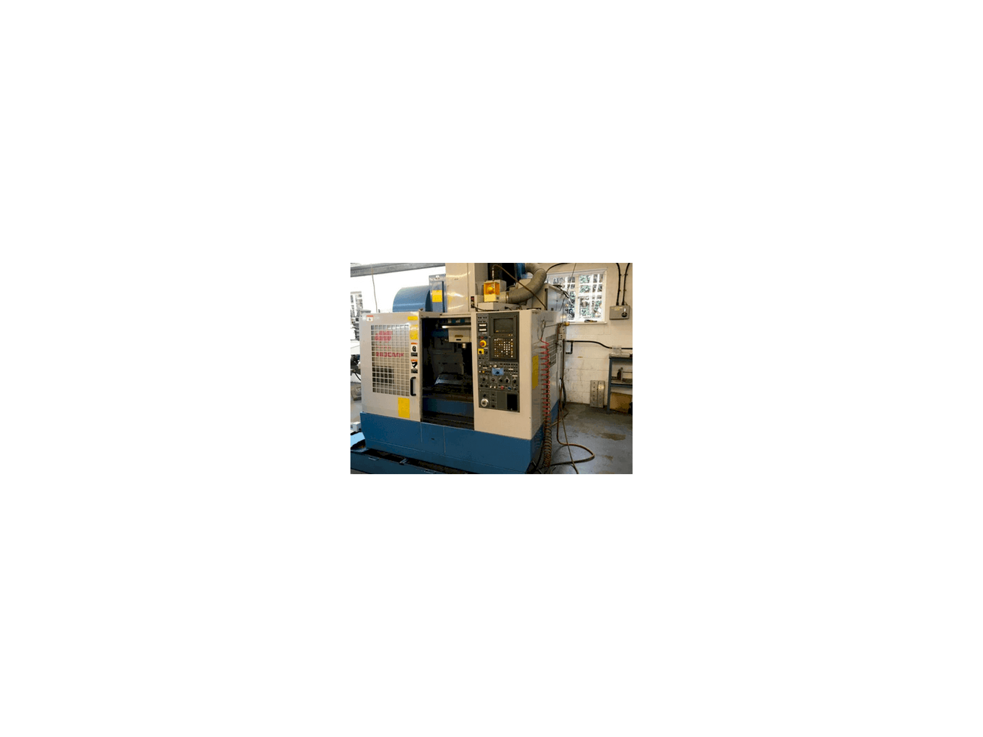 Matsuura MC 600 VF Mašinos vaizdas iš priekio