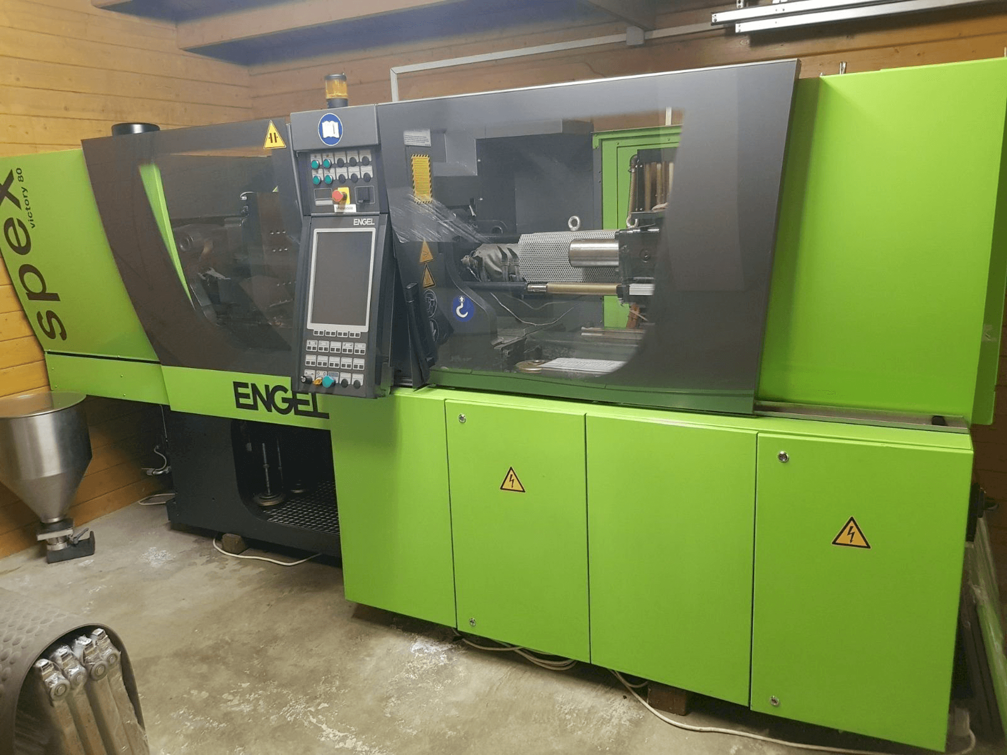ENGEL victory 330/80 spex Mašinos vaizdas iš priekio