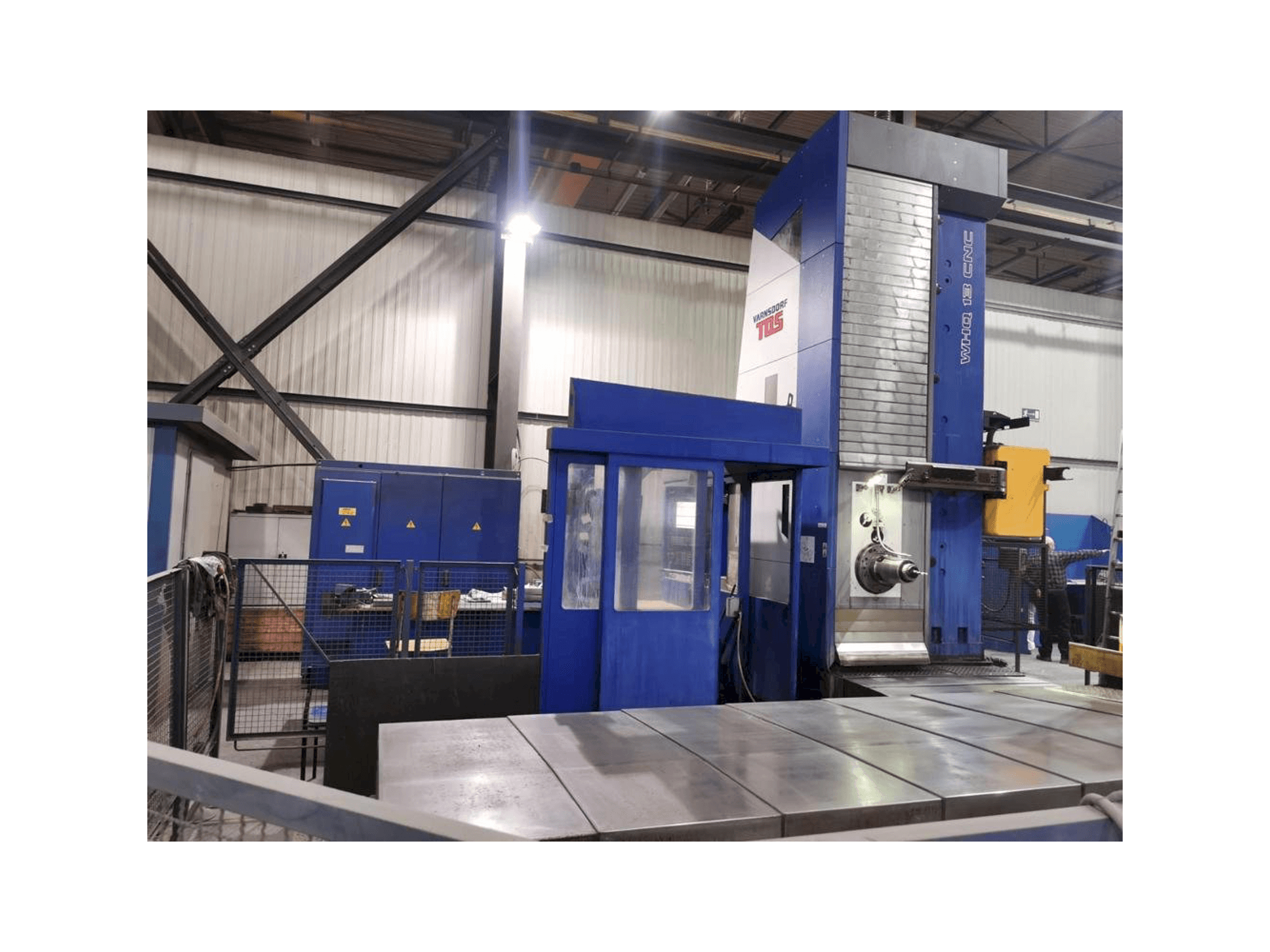 TOS VARNSDORF WHQ 13 CNC Mašinos vaizdas iš priekio