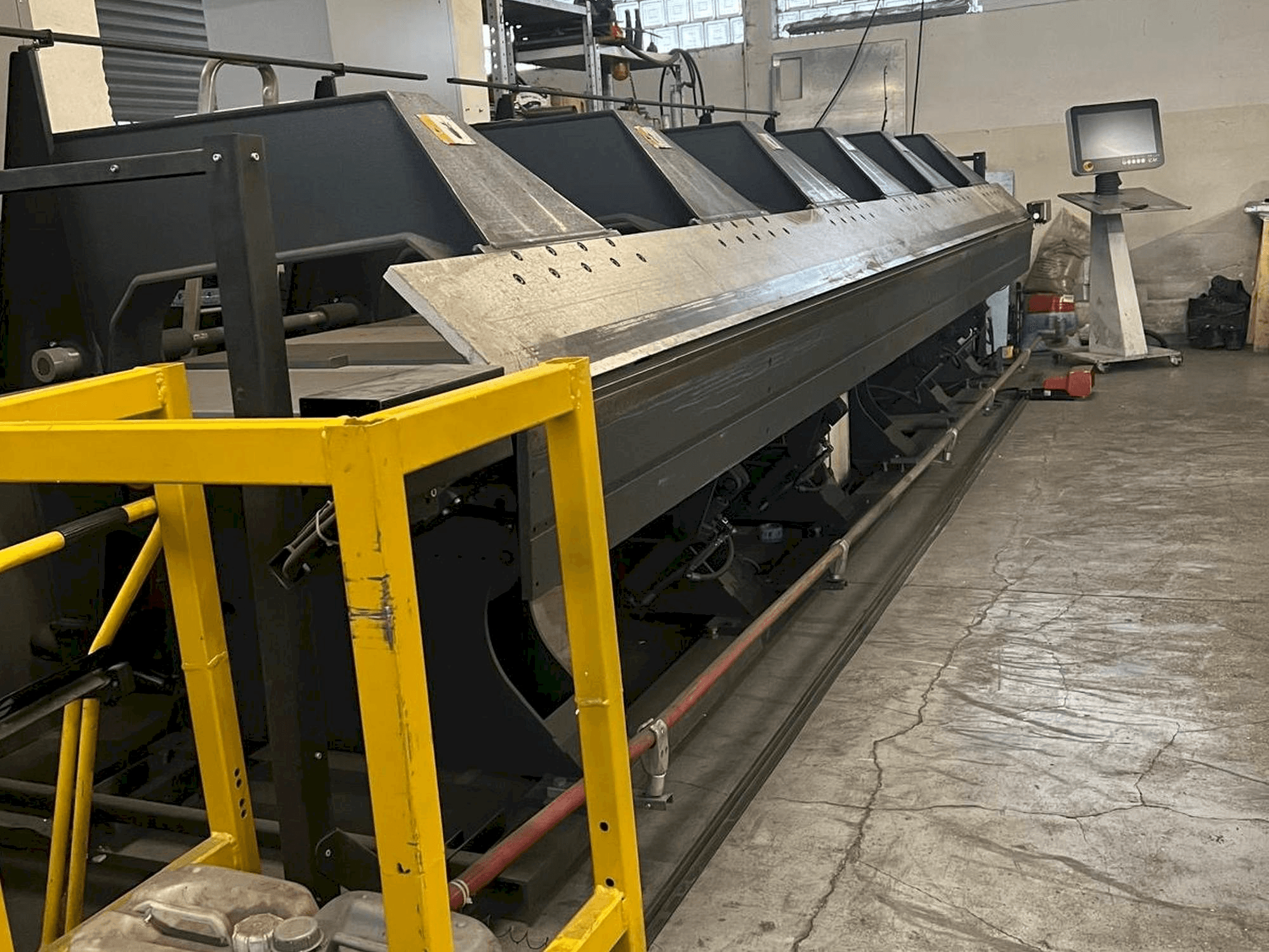 Jorns Norma-Line 150-6.4 Mašinos vaizdas iš priekio