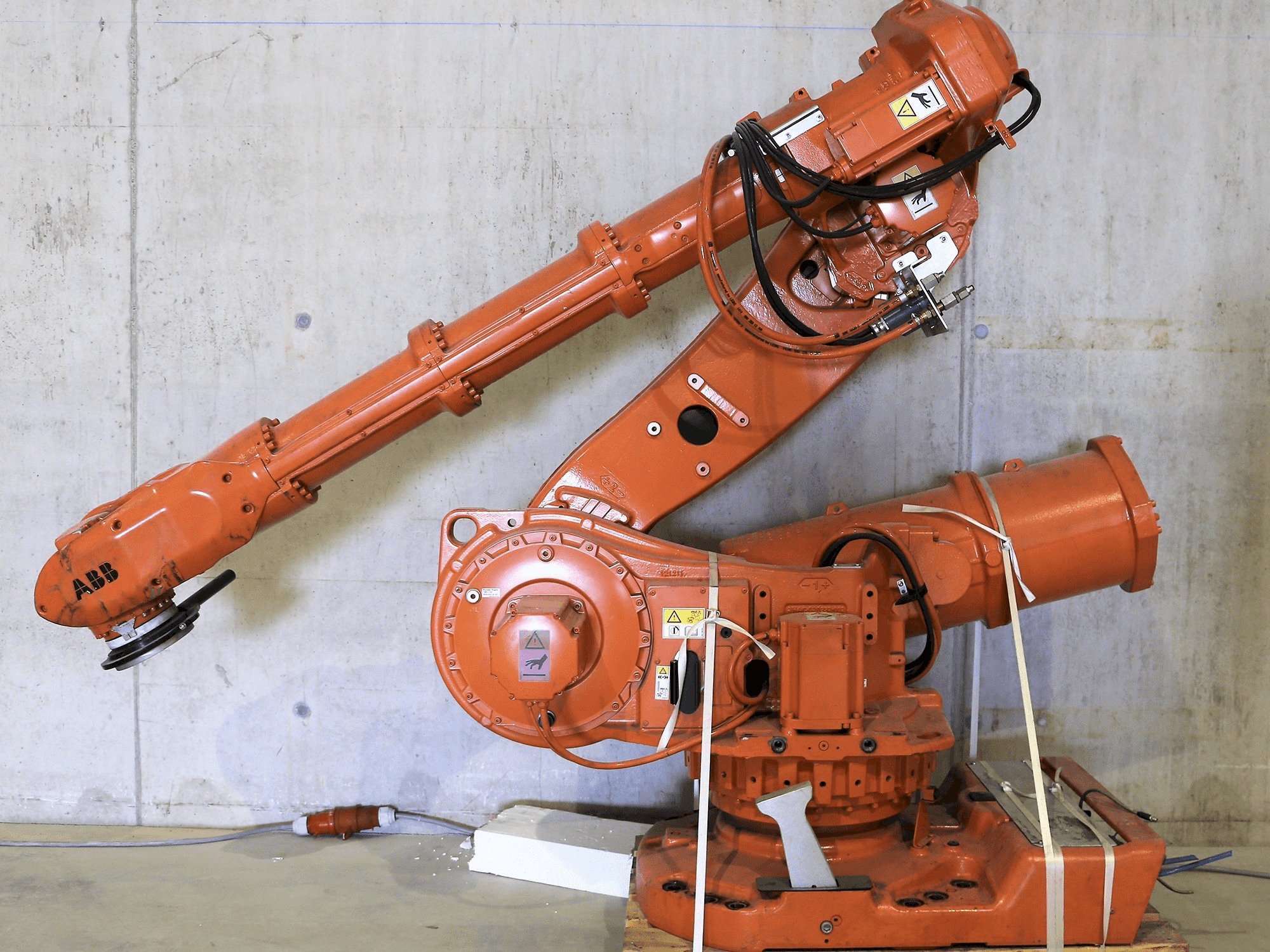 ABB Mašinos vaizdas6650 iš priekio