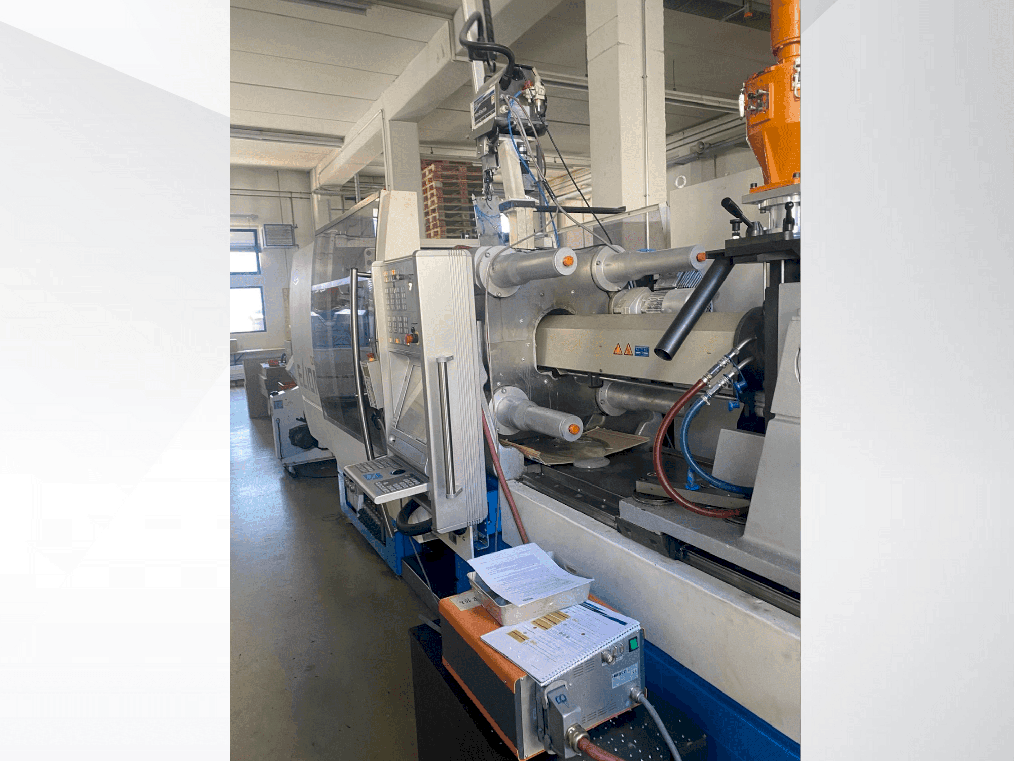 Netstal ELION 1200-530 PM Mašinos vaizdas iš priekio