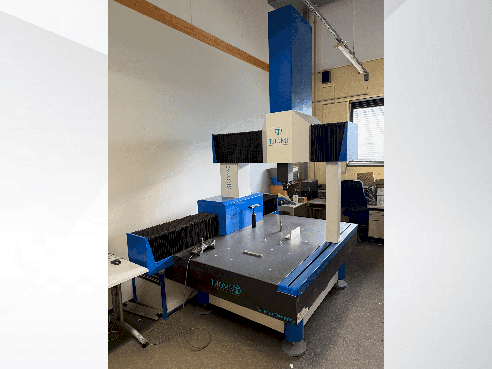 THOME Prazision 3D Sigma Mašinos vaizdas iš priekio