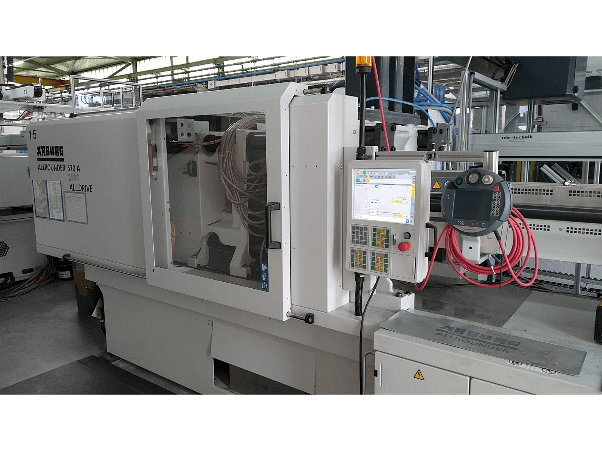 Arburg Allrounder 570 A 2000-800 ALLDRIVE Mašinos vaizdas iš priekio