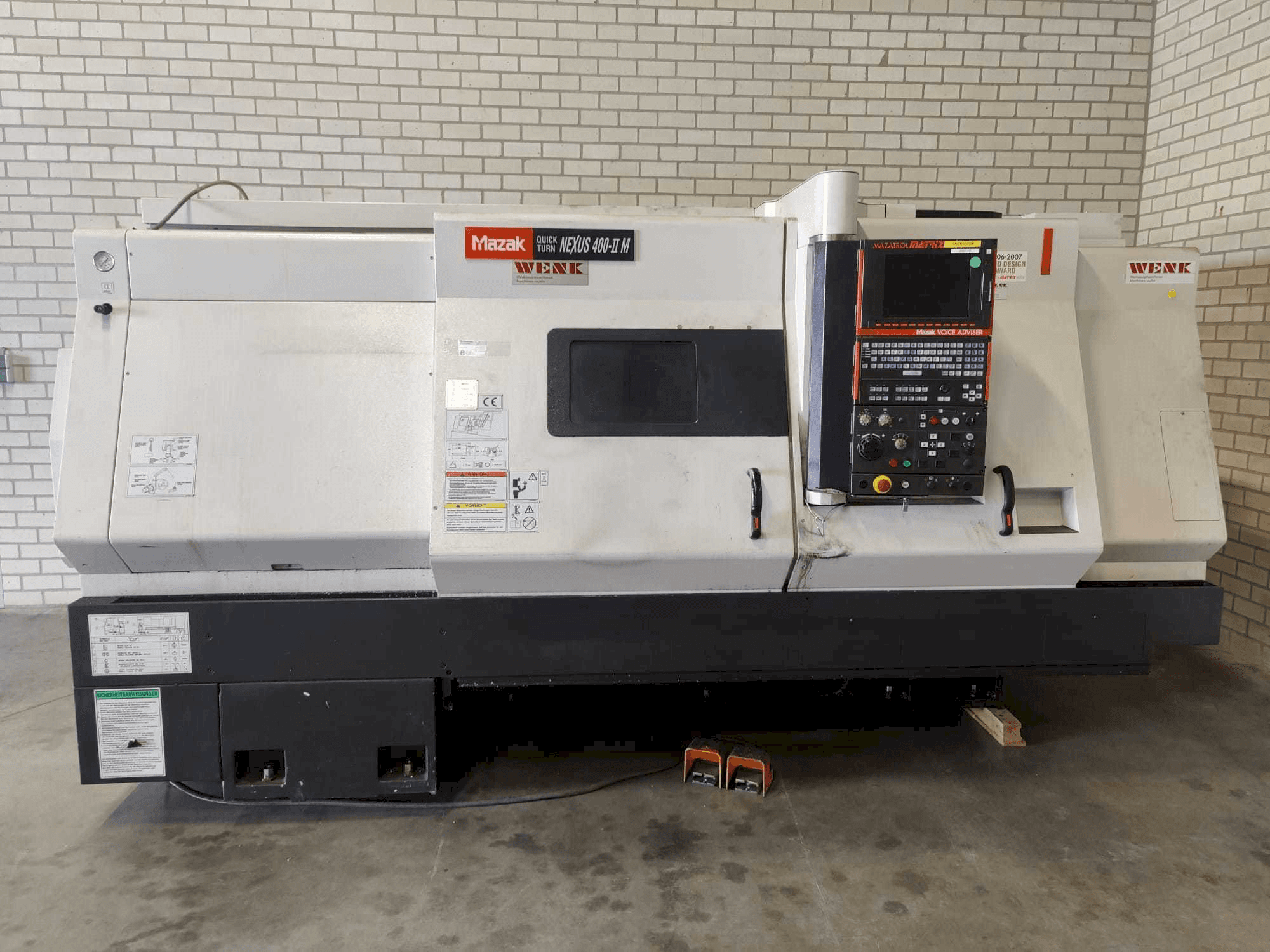 Mazak Quick Turn Nexus 400-II M Mašinos vaizdas iš priekio