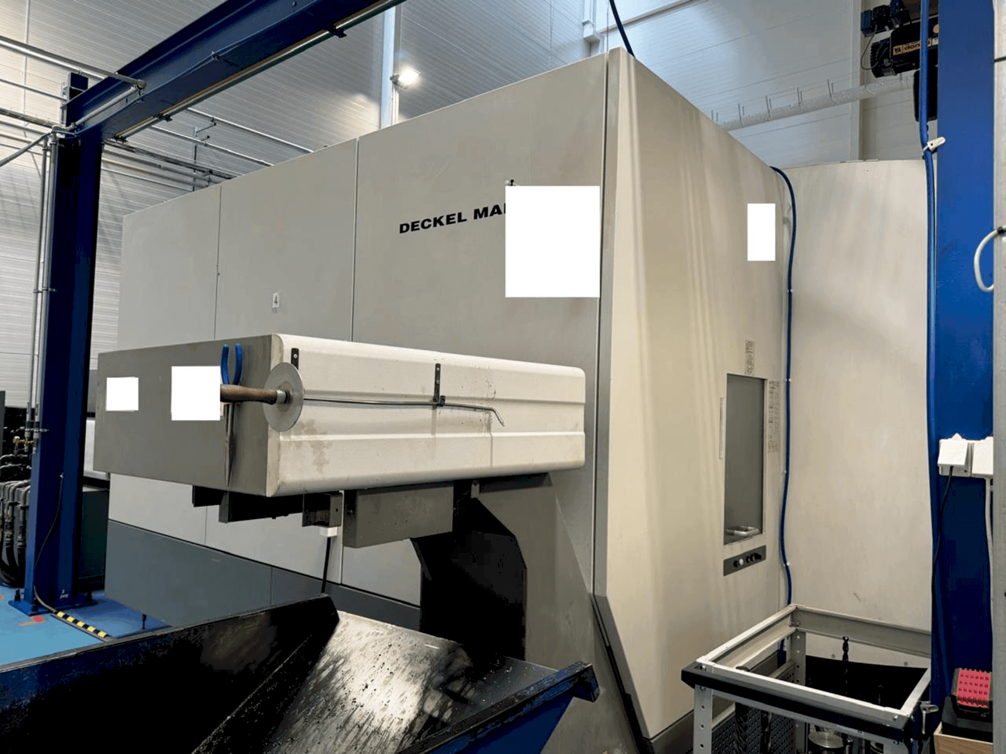 DMG MORI DMC 125 FD duoBLOCK Mašinos vaizdas iš priekio