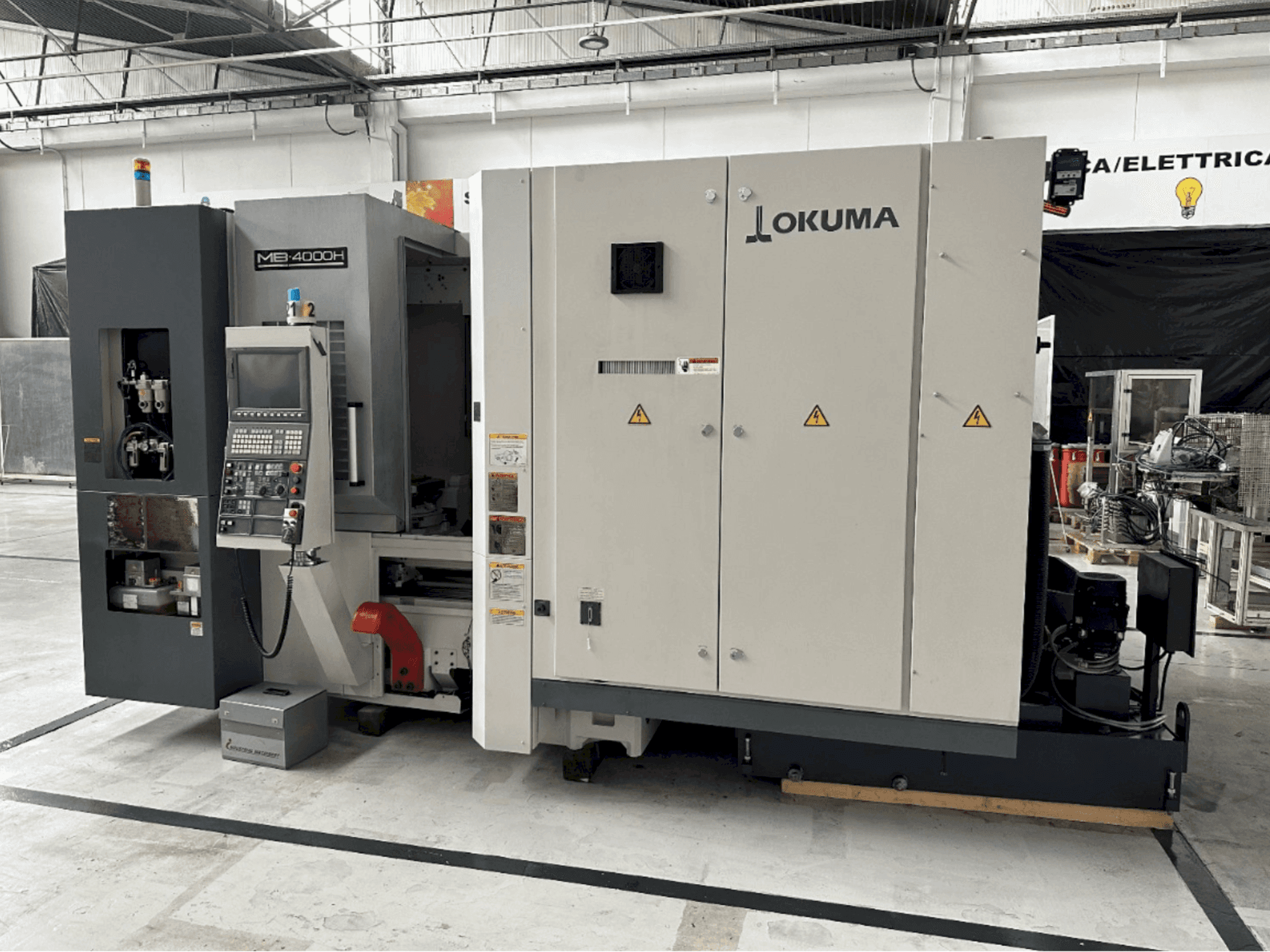 Okuma MB 4000 H Mašinos vaizdas iš priekio