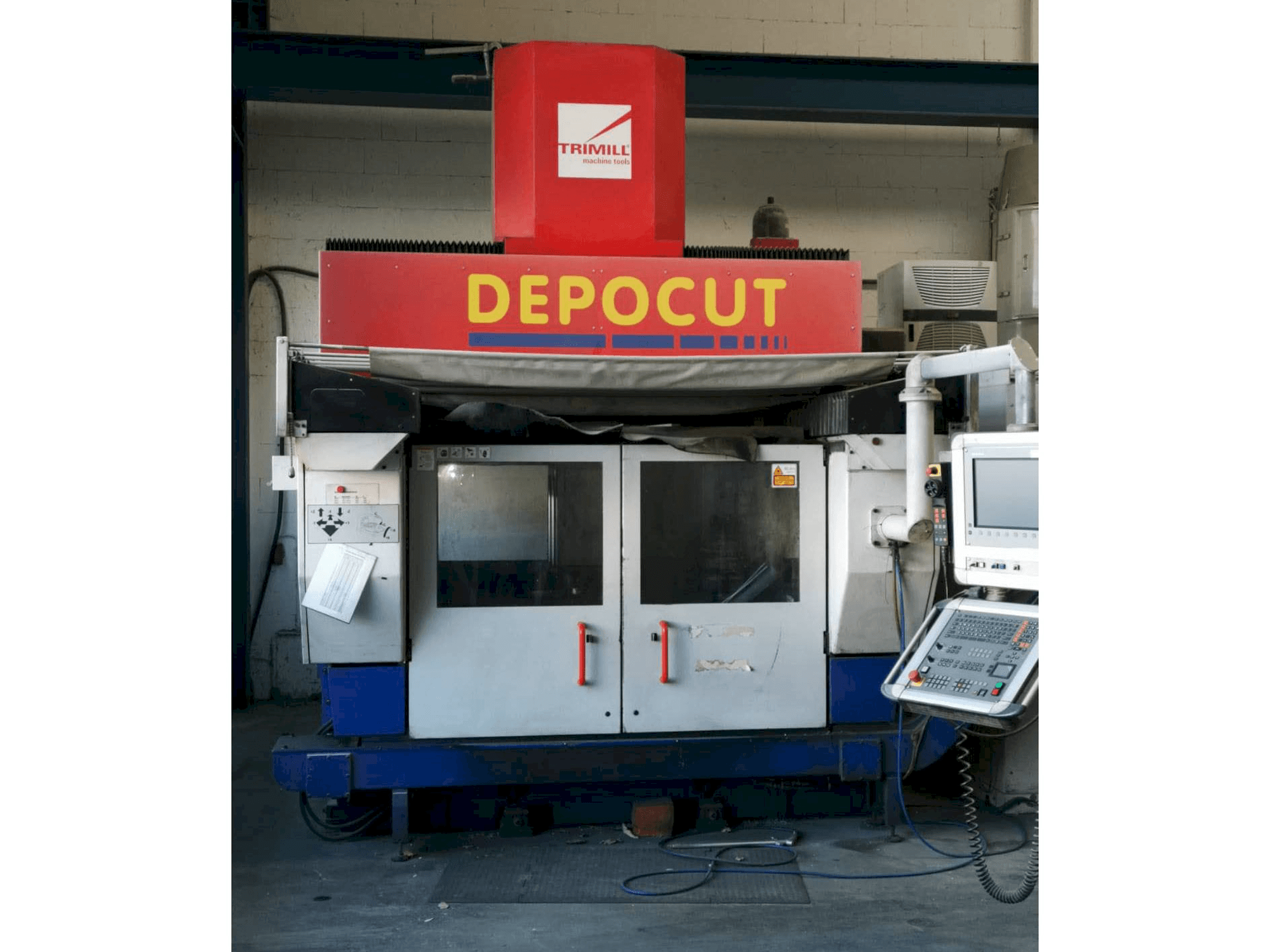 TRIMILL DEPOCUT 2012 Mašinos vaizdas iš priekio