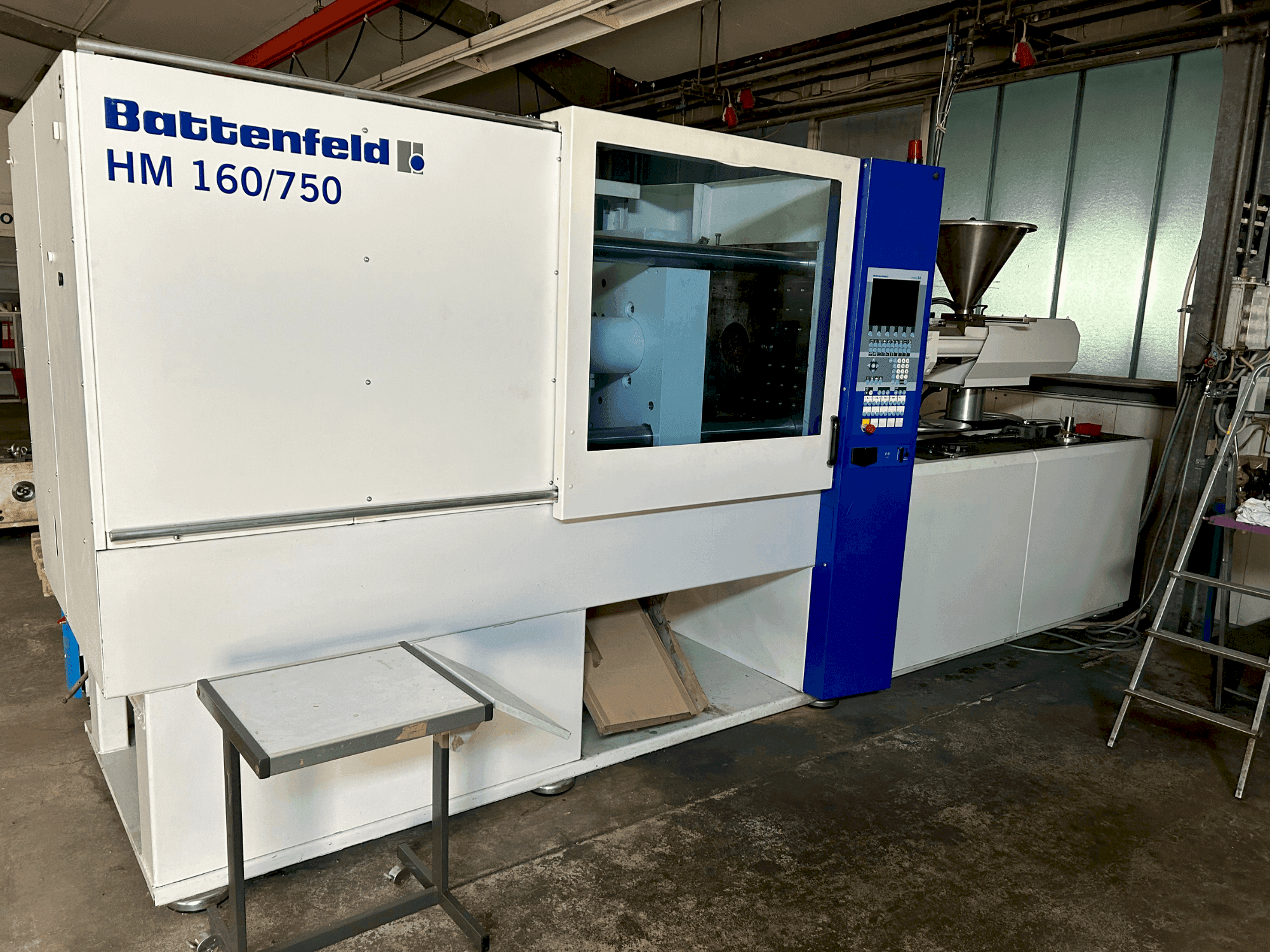 Battenfeld HM160/750E Mašinos vaizdas iš priekio