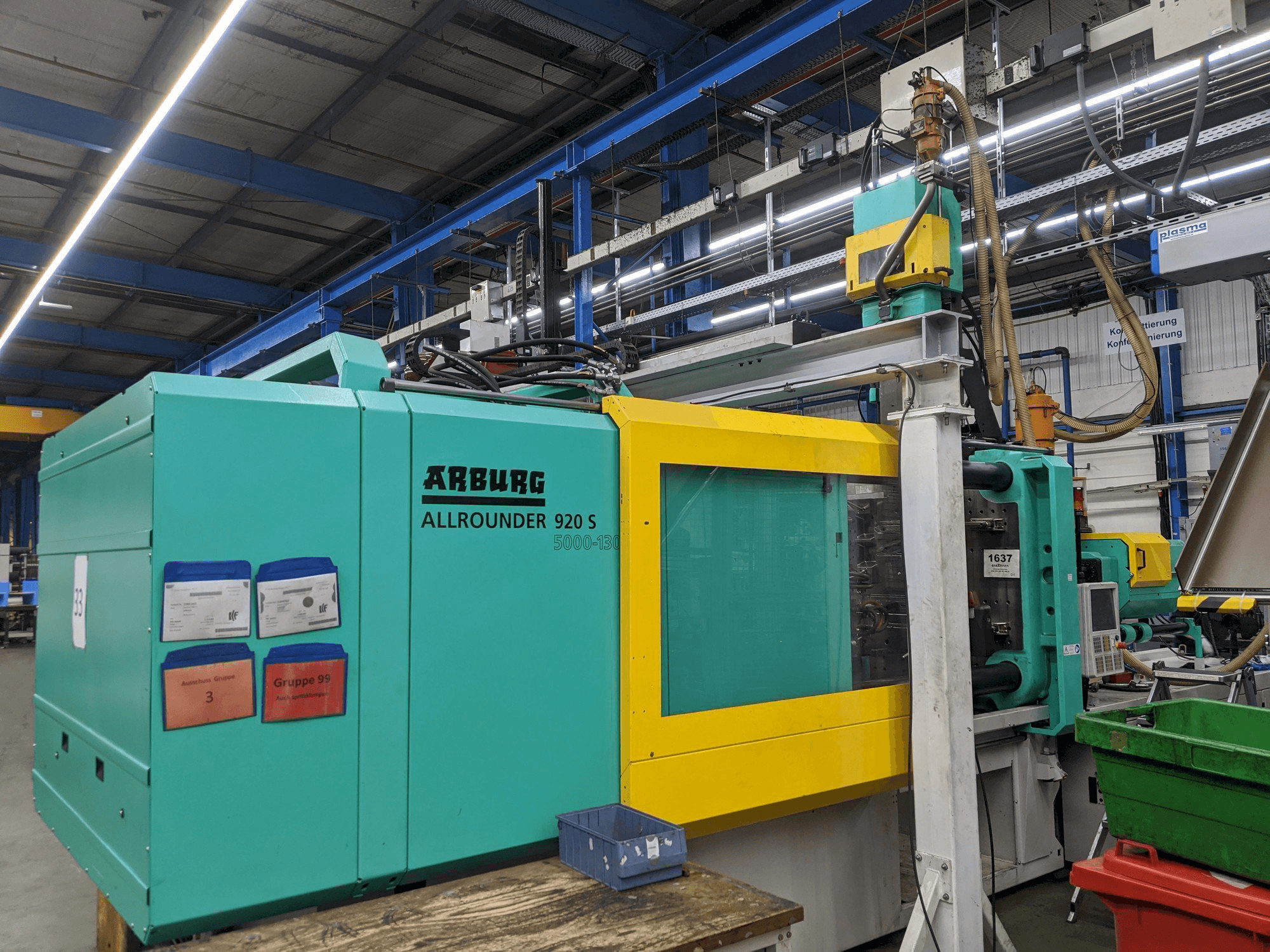 Arburg ALLROUNDER 920 S 5000 - 1300 / 400 Mašinos vaizdas iš priekio