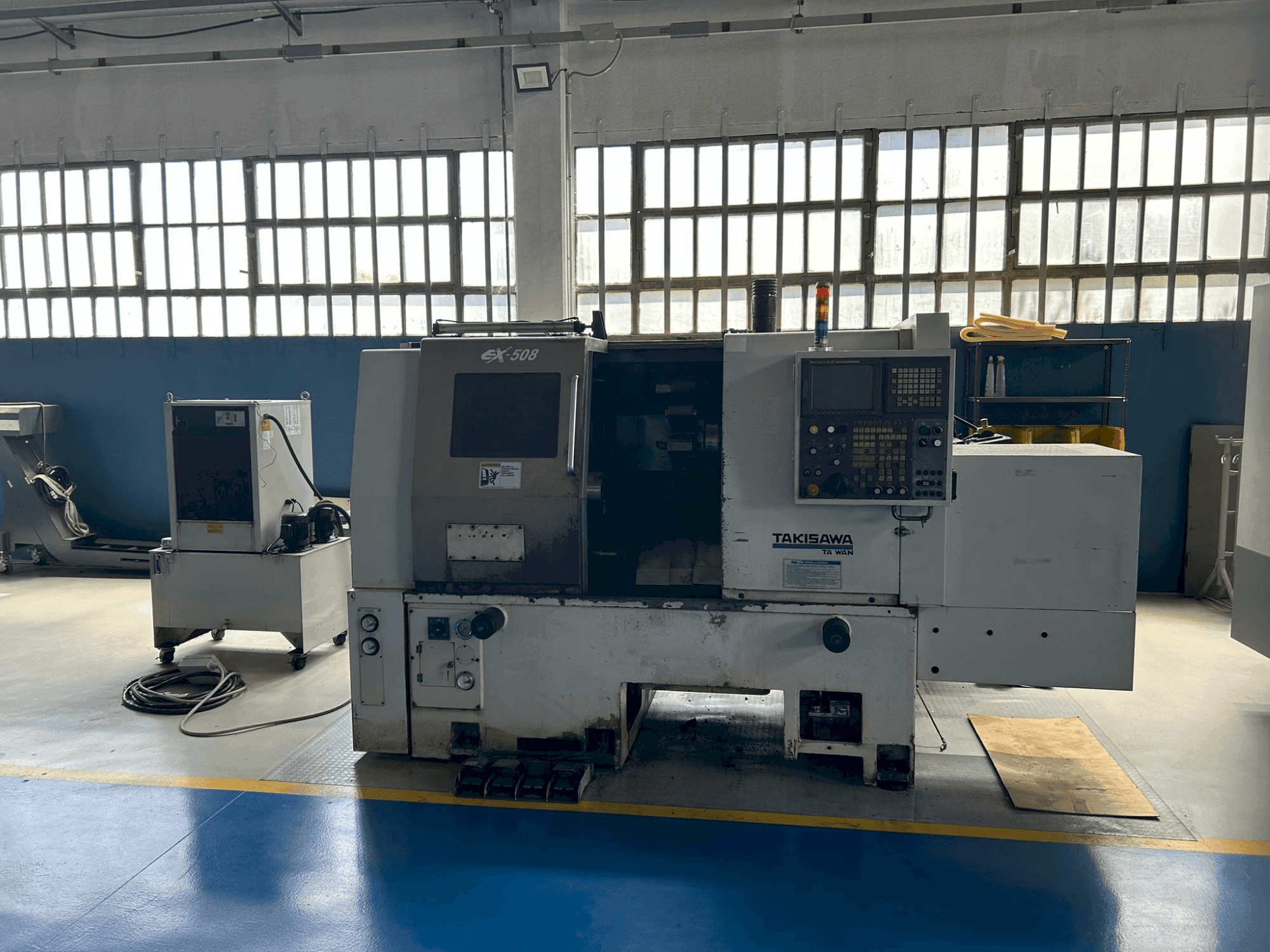 Takisawa EX-508 Mašinos vaizdas iš priekio