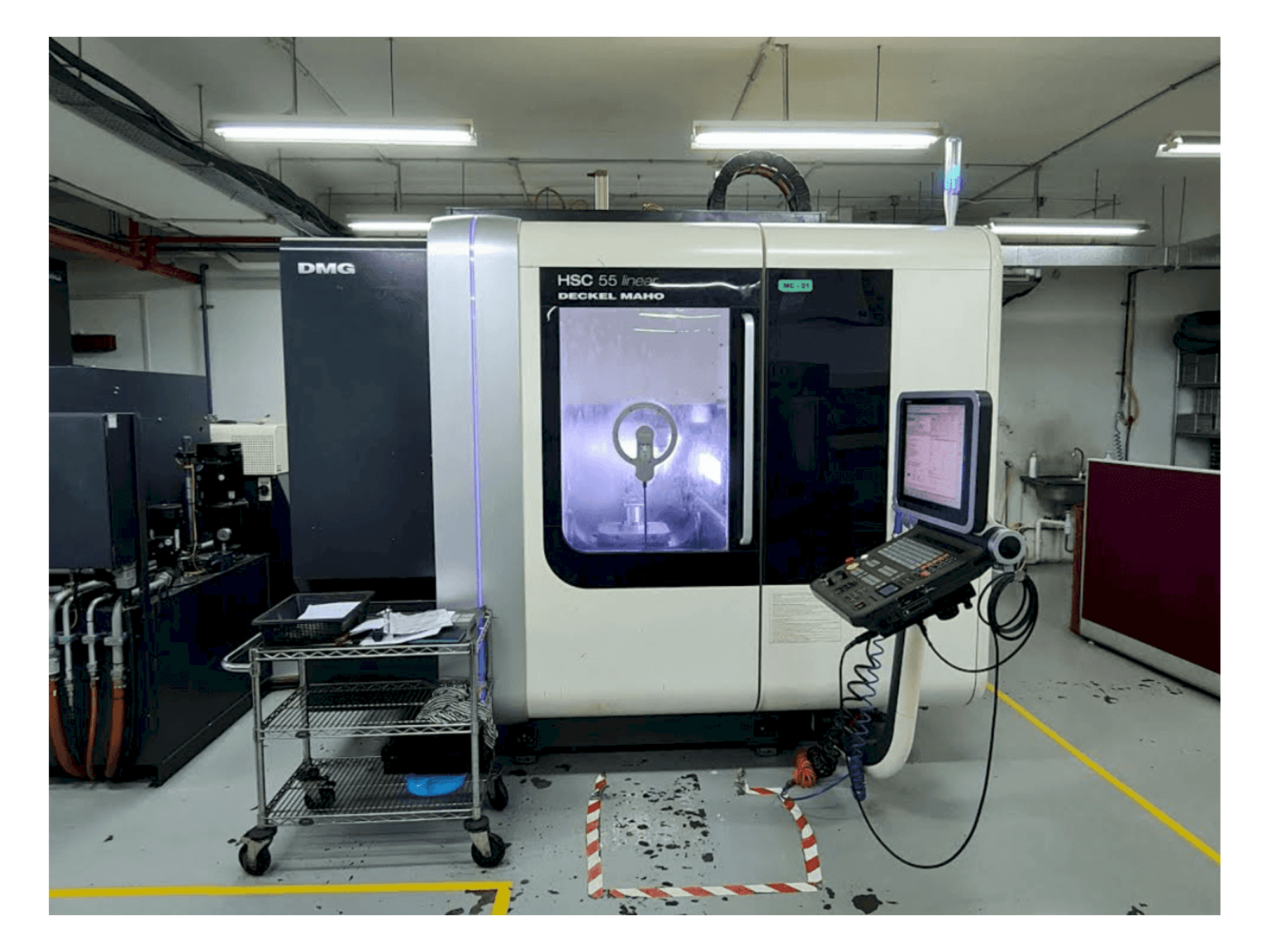 DECKEL MAHO HSC 55 linear Mašinos vaizdas iš priekio