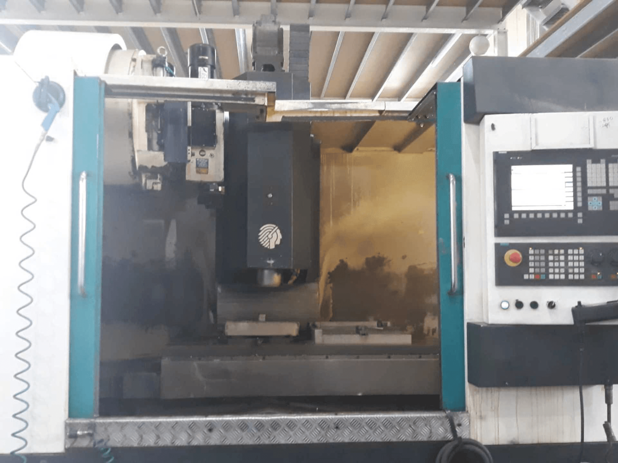 Huron VX12 Mašinos vaizdas iš priekio