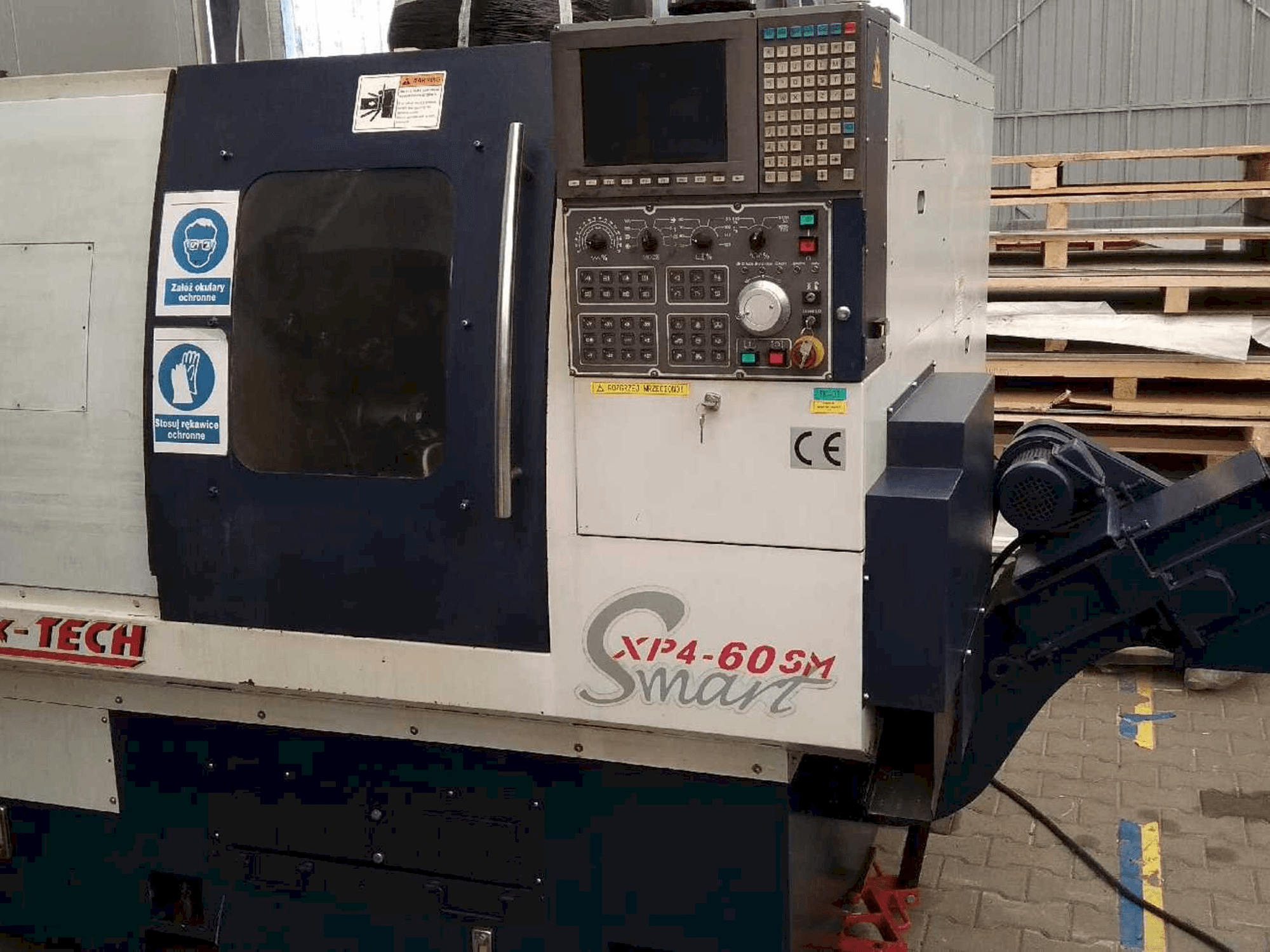 Quick-Tech XP4-60SM Mašinos vaizdas iš priekio