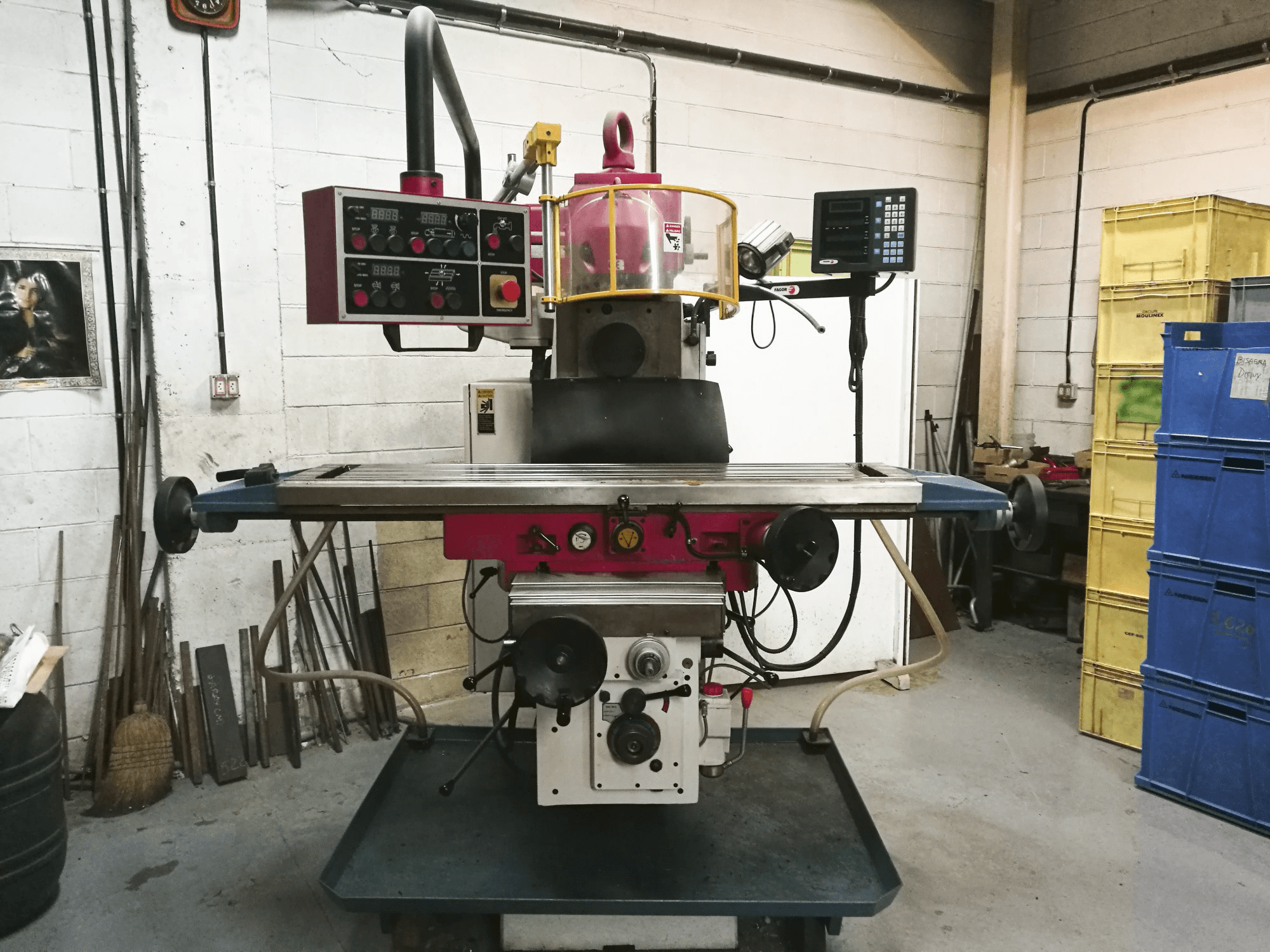 Lagun FCM 152 Mašinos vaizdas iš priekio