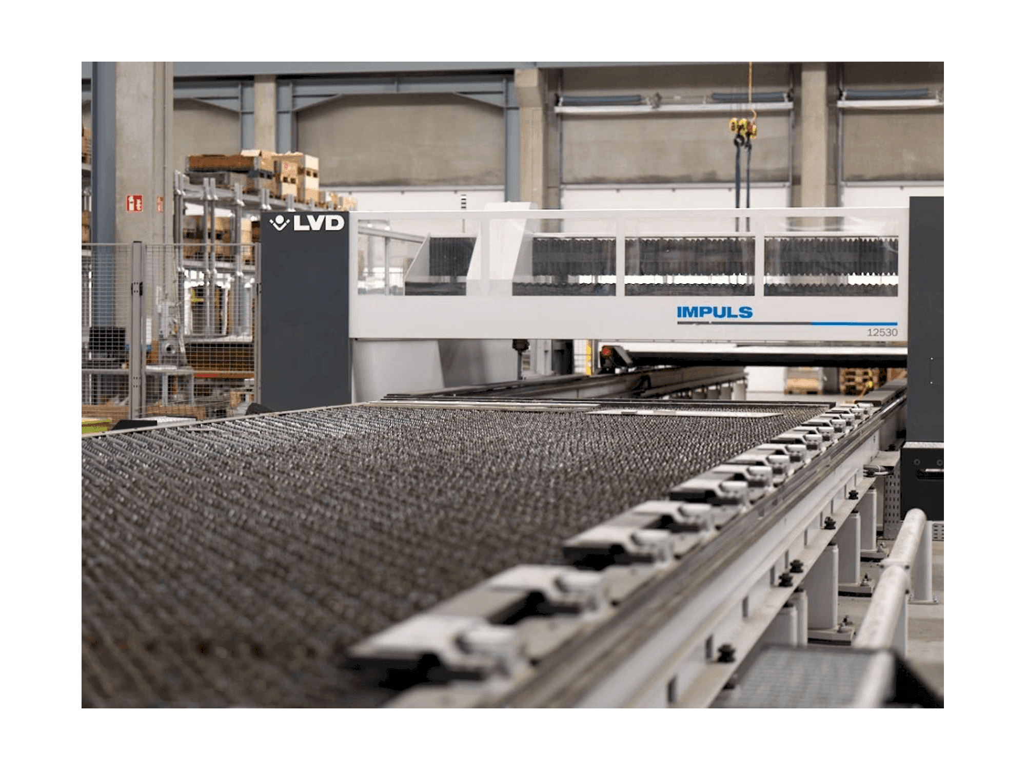 LVD Impuls 12530 Mašinos vaizdas iš priekio