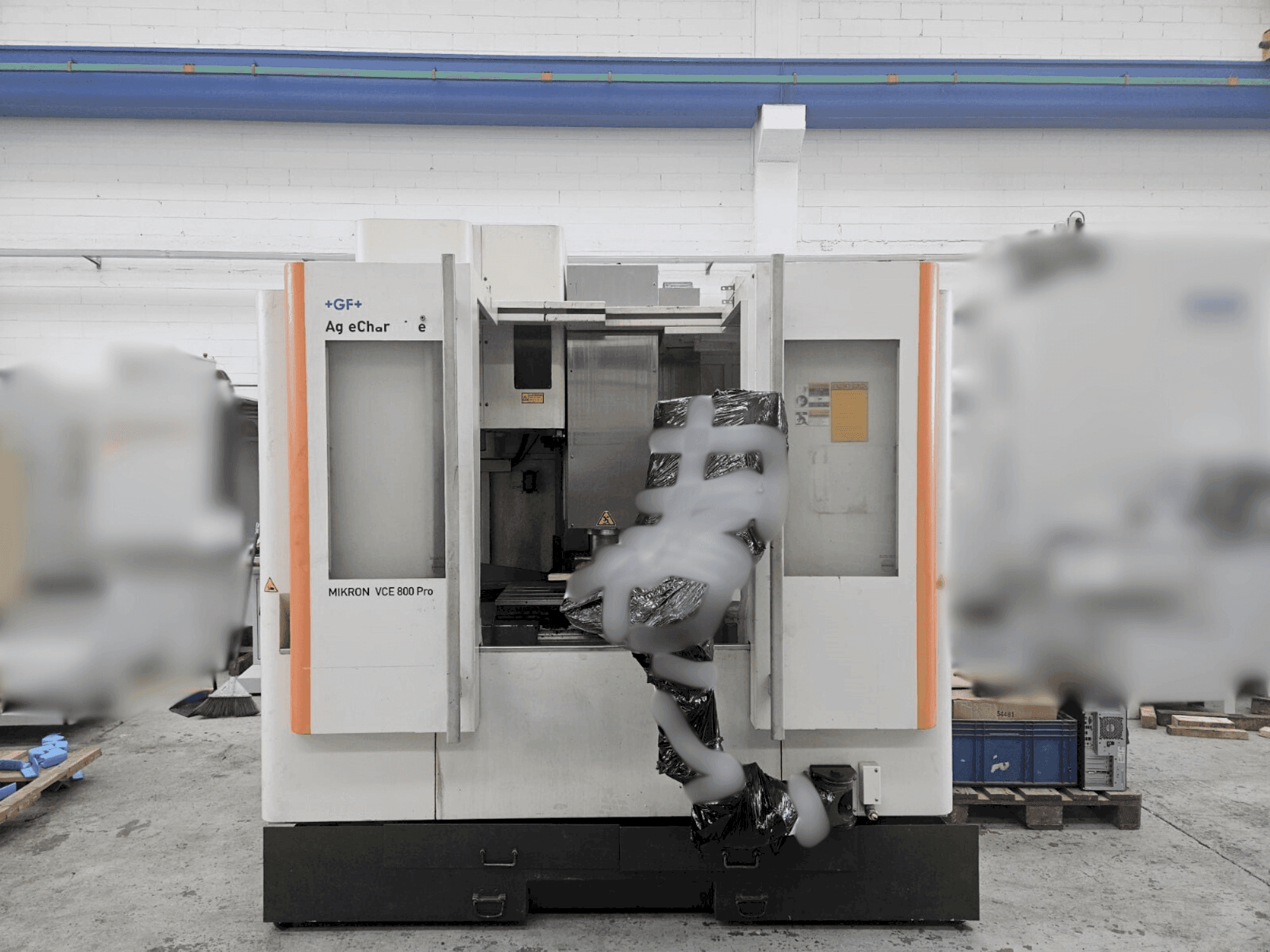 +GF+ AGIE CHARMILLES VCE 800 PRO Mašinos vaizdas iš priekio