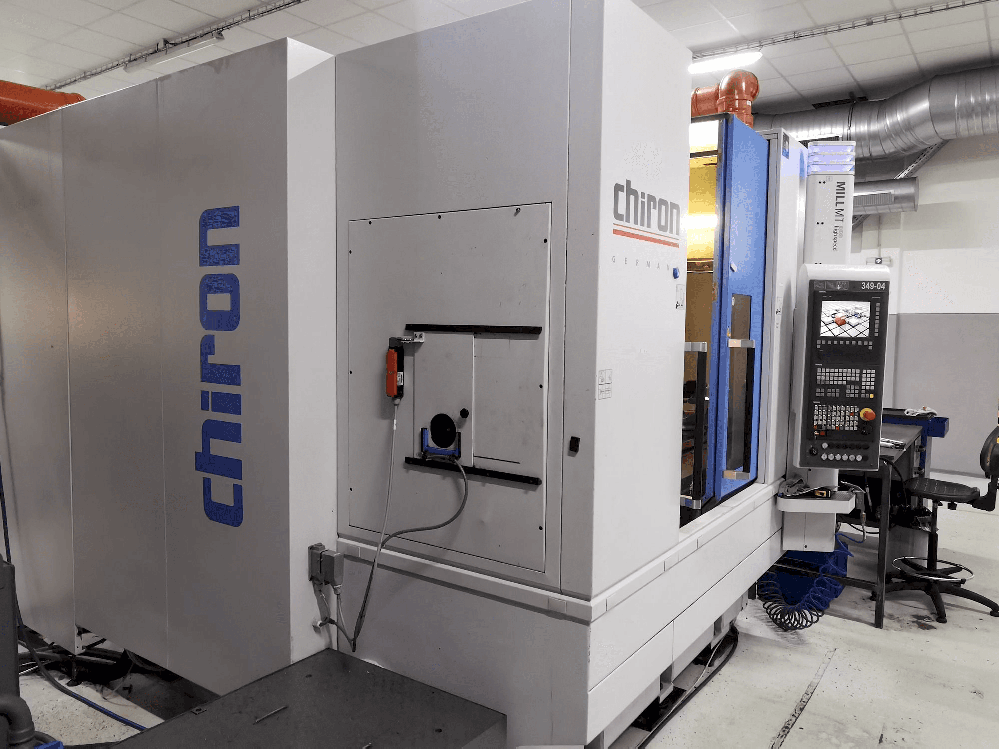 CHIRON MILL 800 Mašinos vaizdas iš priekio