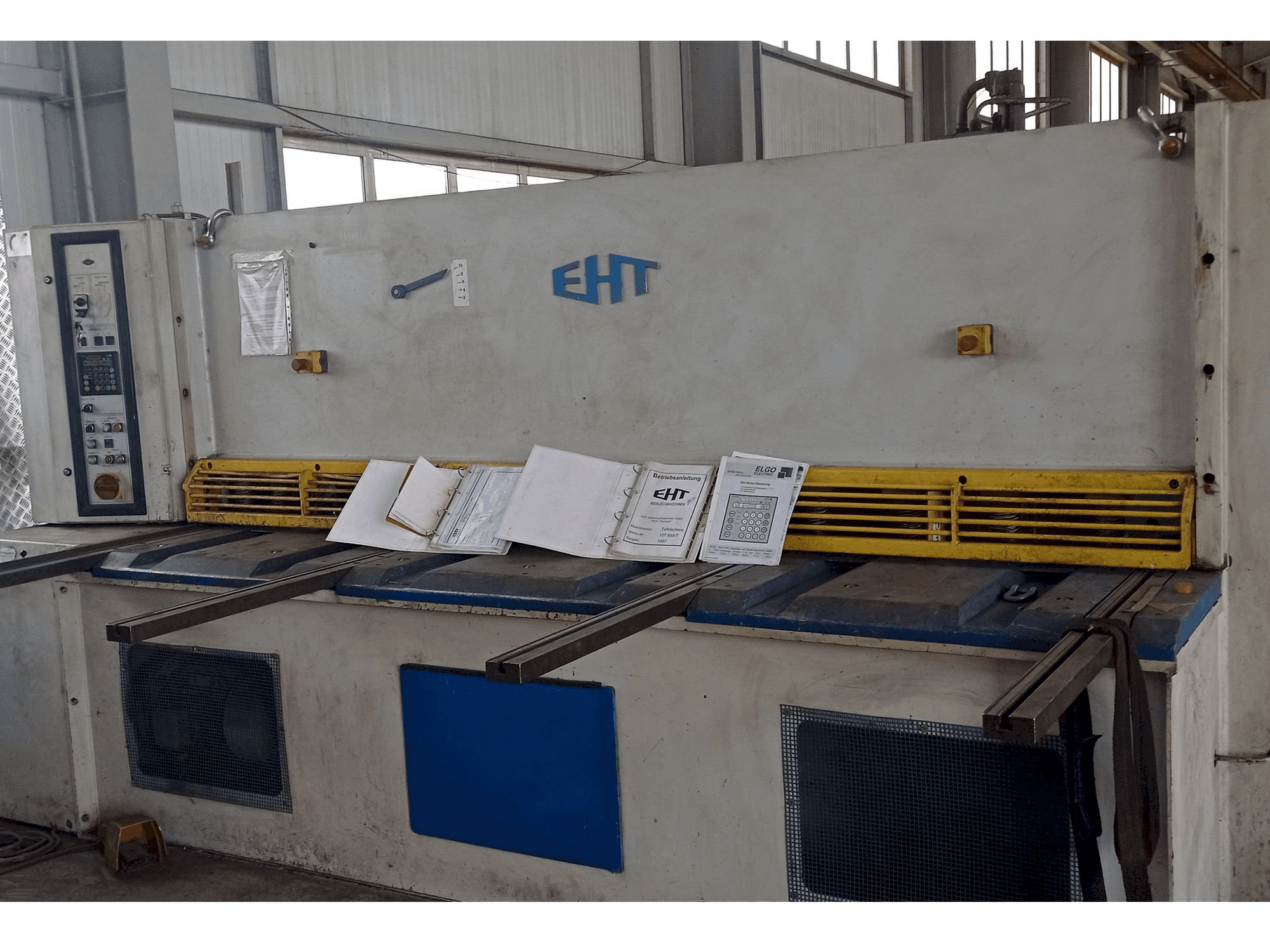 EHT Ecocut 10-31 Mašinos vaizdas iš priekio