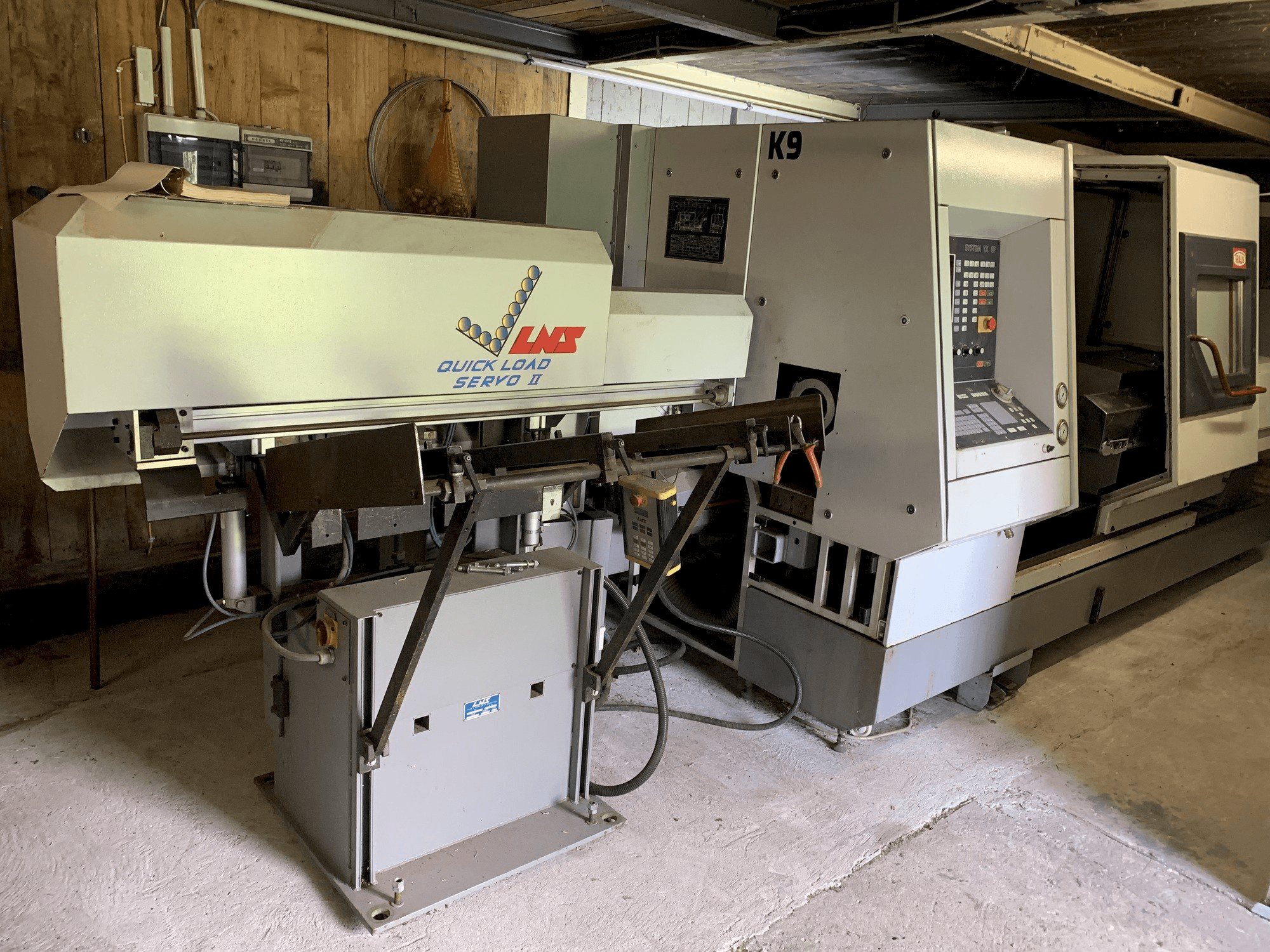 TRAUB TND 350 G Mašinos vaizdas iš priekio