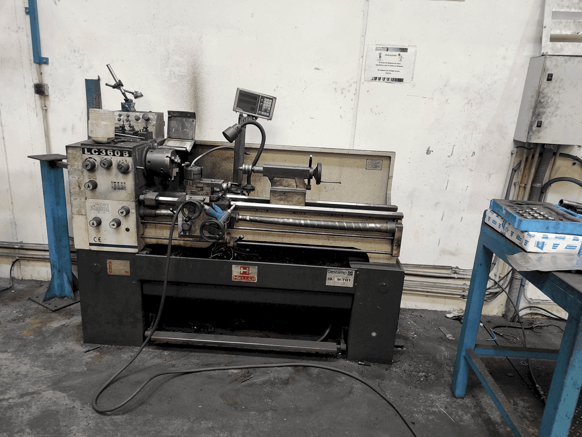 HELLER LC 360 B Mašinos vaizdas iš priekio