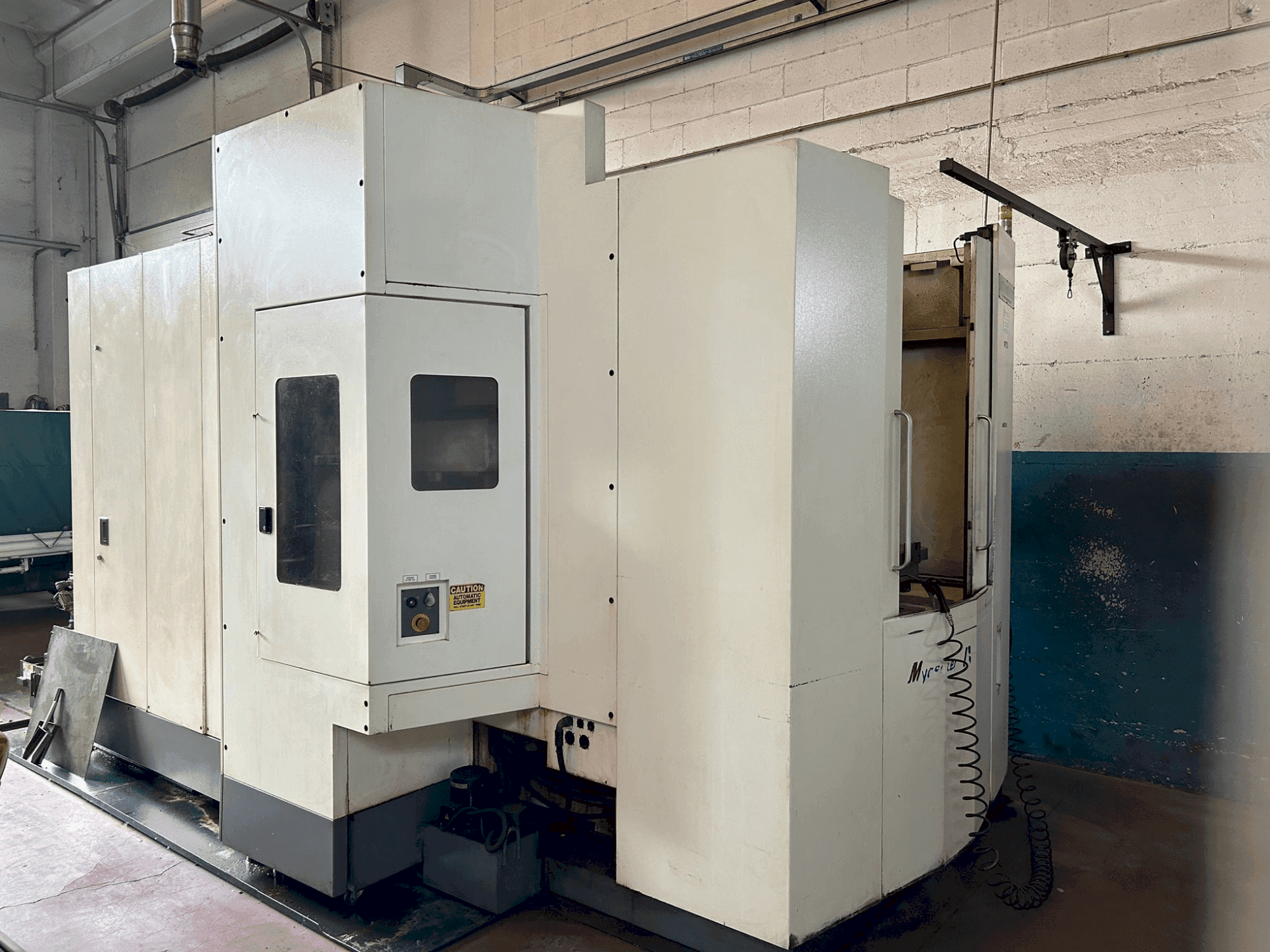 Kitamura HX500 ia Mašinos vaizdas iš priekio