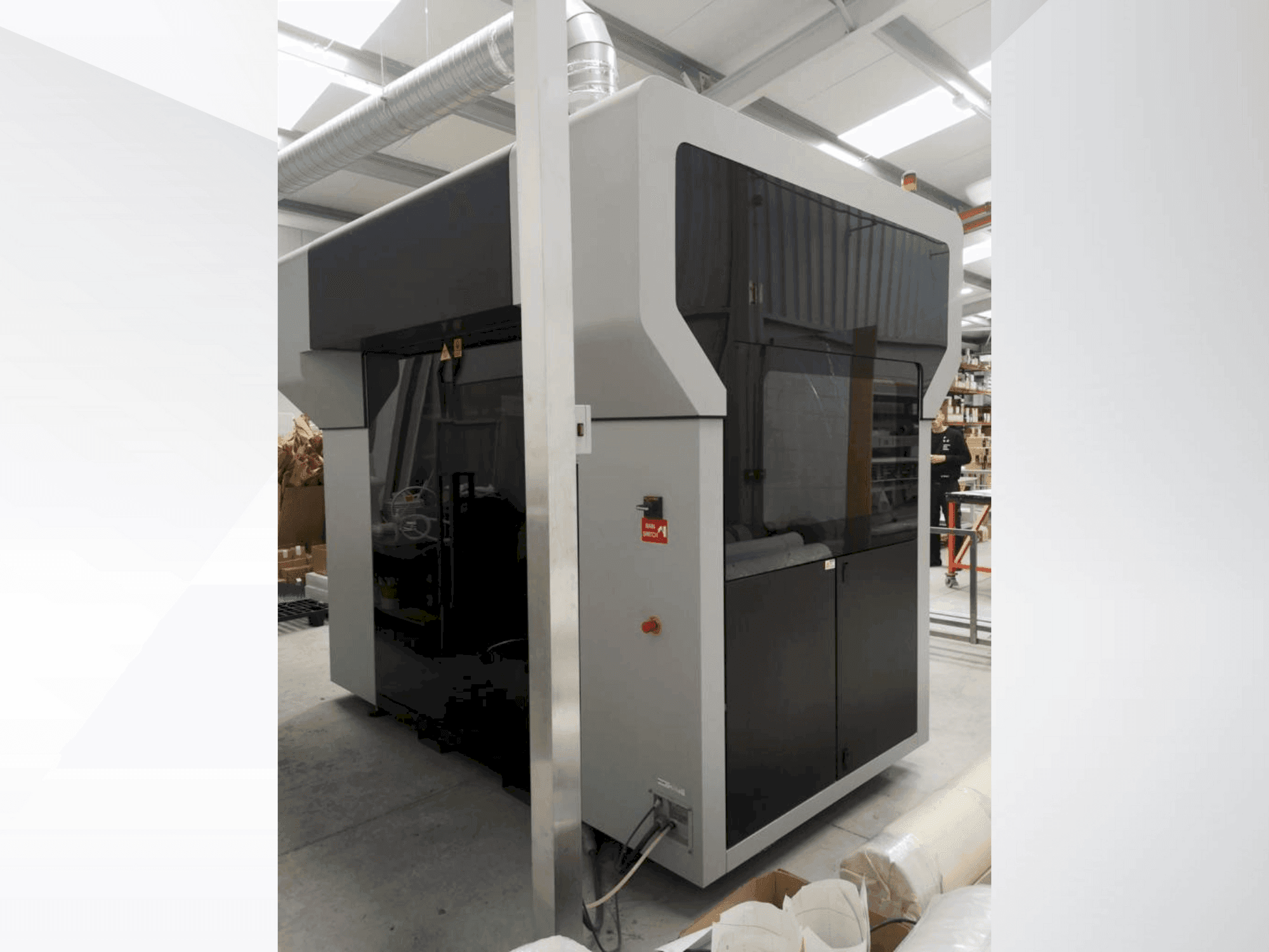 MASSIVIT 1800 PRO Mašinos vaizdas iš priekio