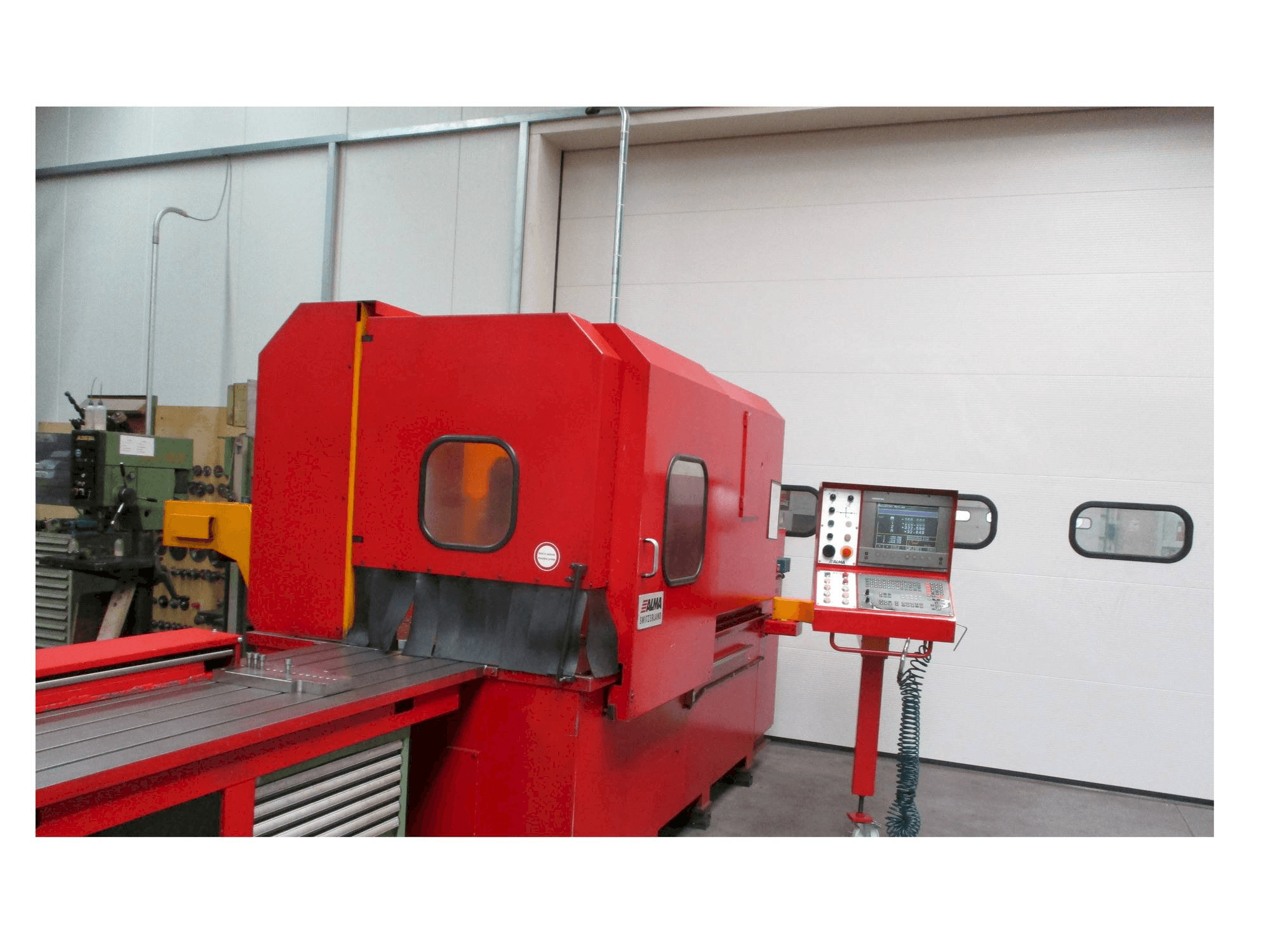 ALMA SWITZERLAND Alma Hbz-500 Mašinos vaizdas iš priekio