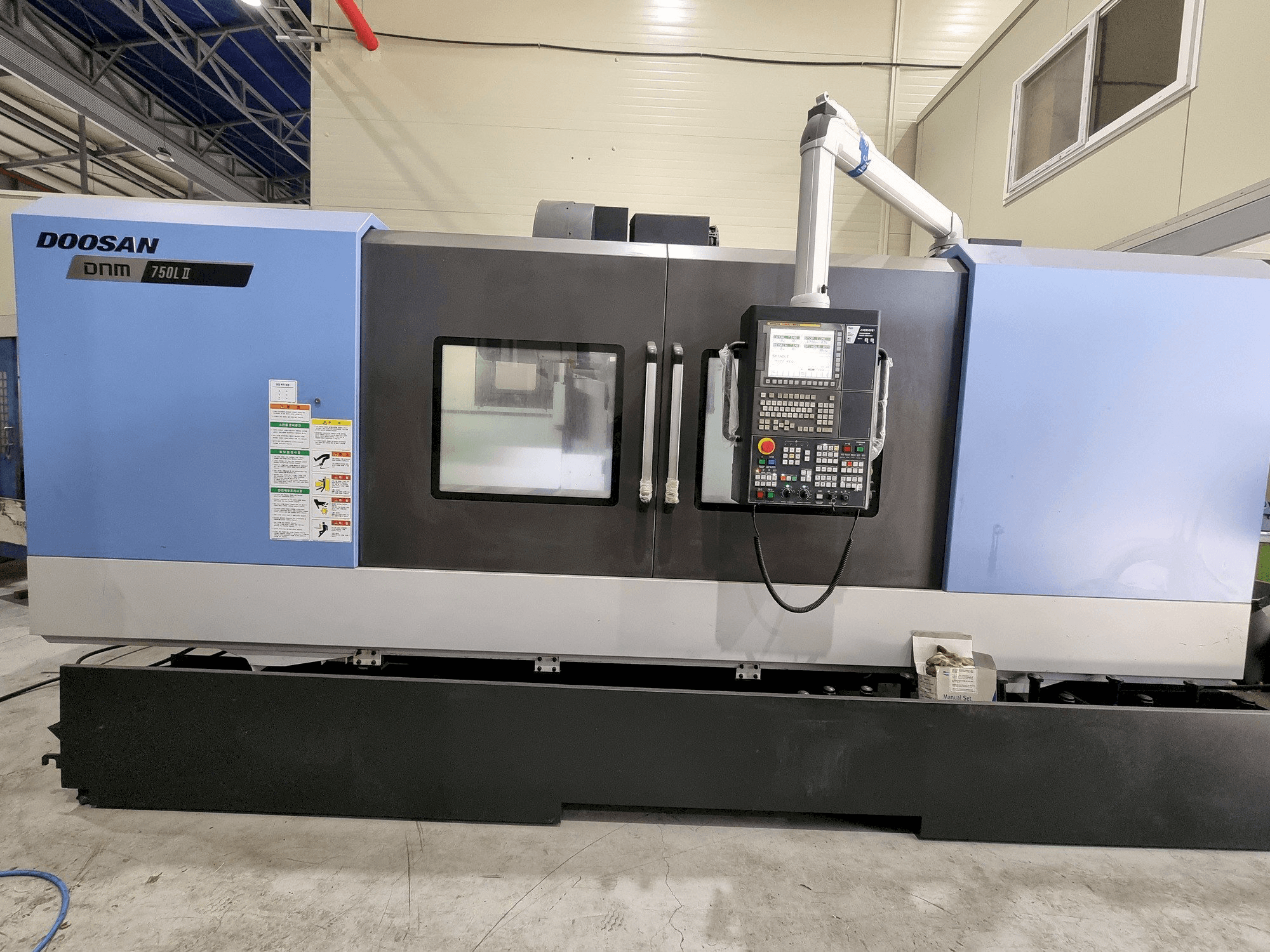 Doosan DNM 750L II Mašinos vaizdas iš priekio