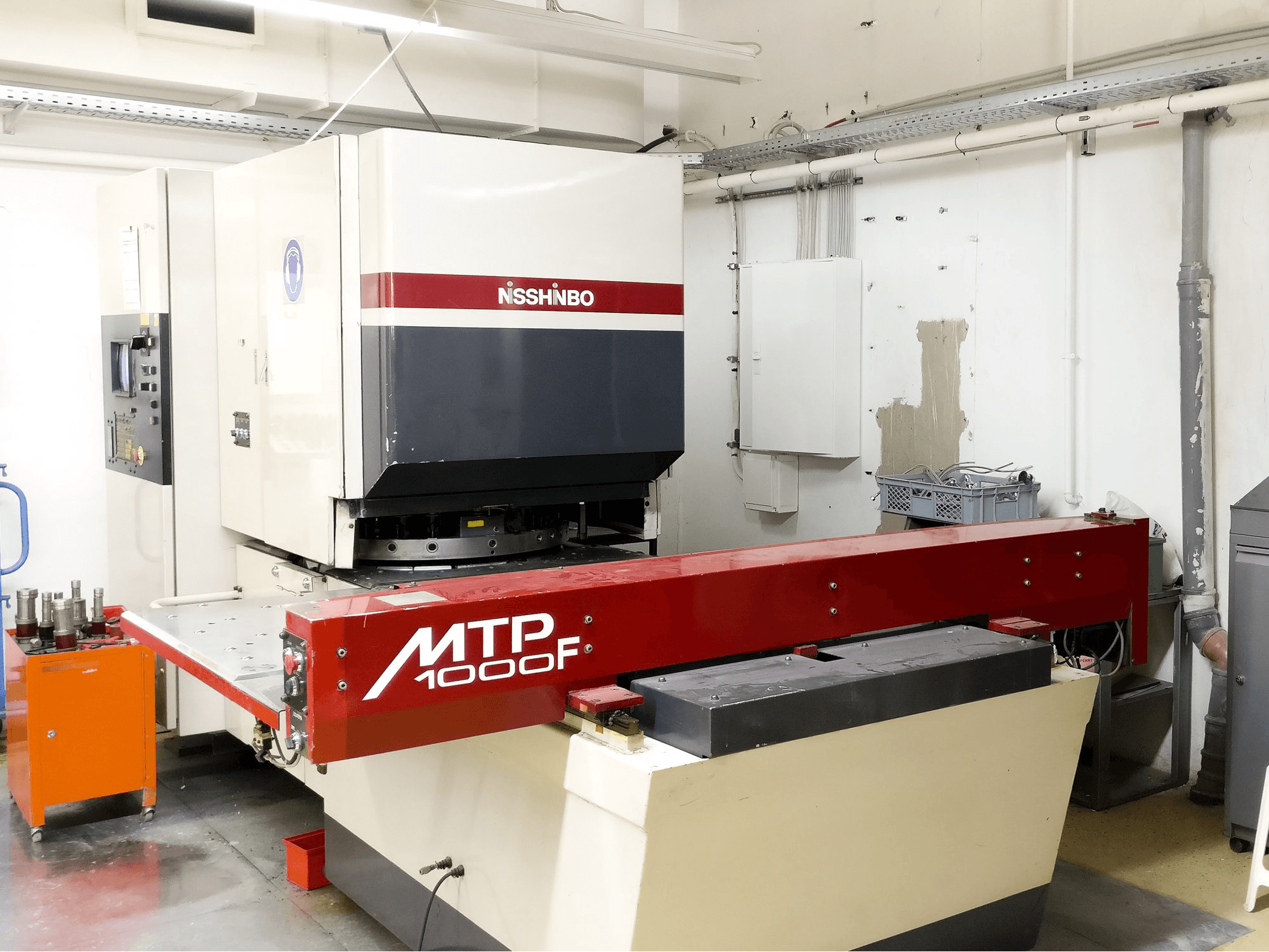 Nisshinbo MTP-1000F Mašinos kairės pusės vaizdas