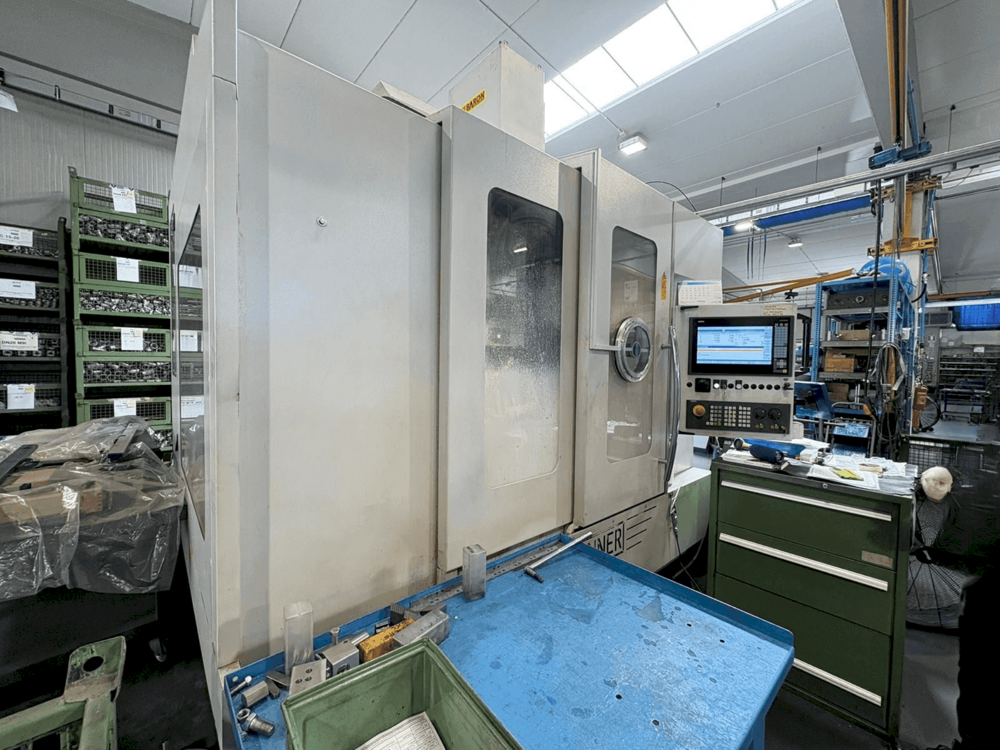 SPINNER VC-1150 Compact Mašinos vaizdas iš priekio