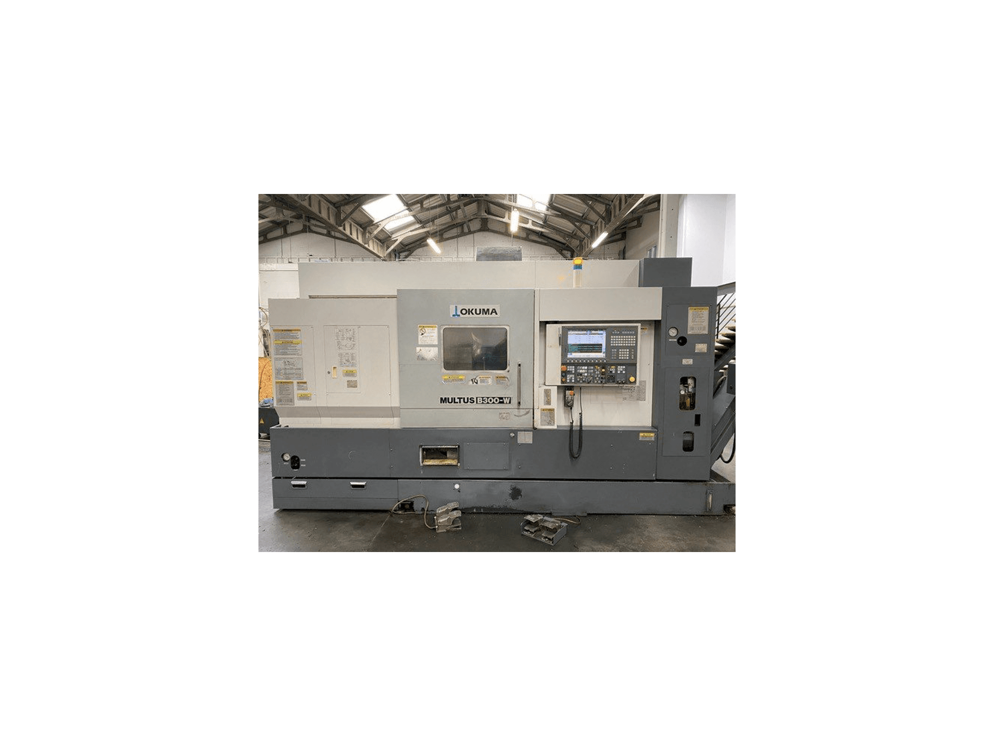 Okuma MULTUS B300-W Mašinos vaizdas iš priekio