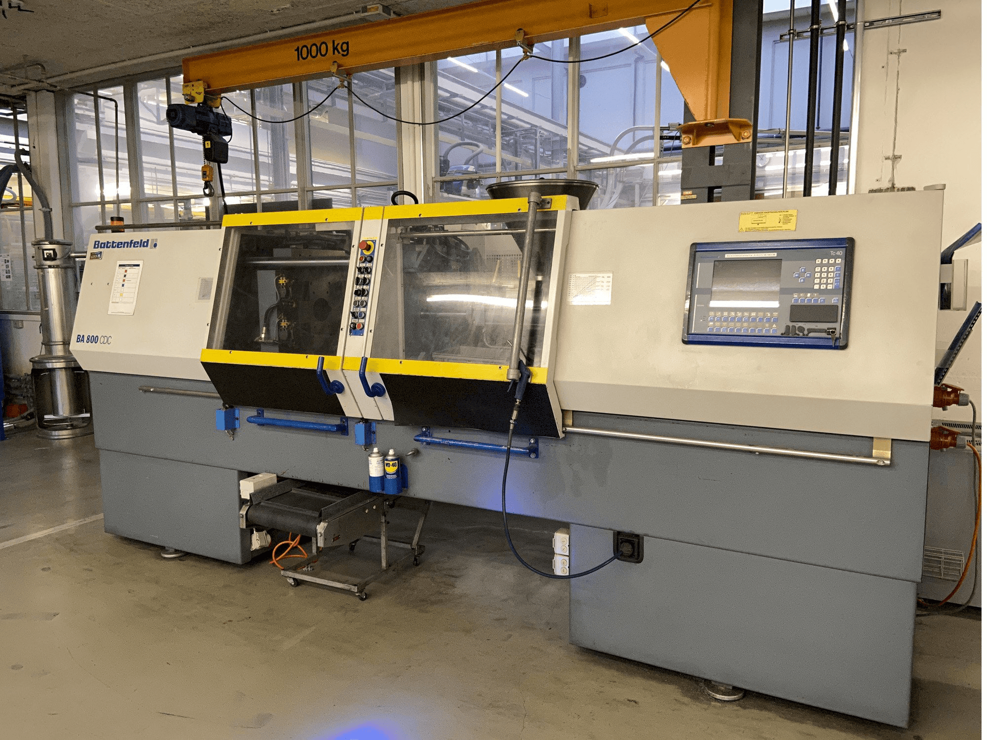 Battenfeld BA 800/125 CDC Mašinos vaizdas iš priekio