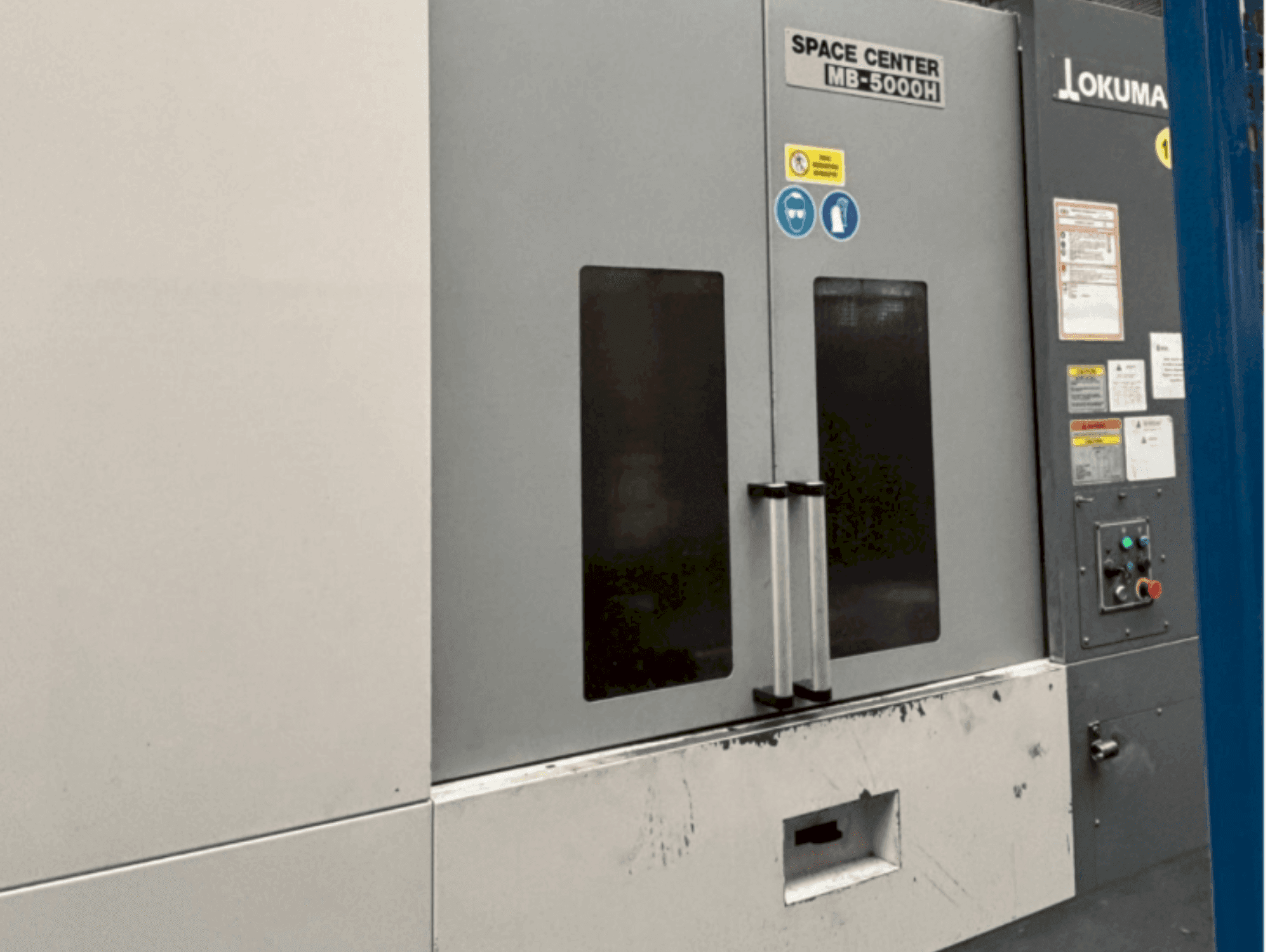 Okuma MB 5000H Mašinos vaizdas iš priekio