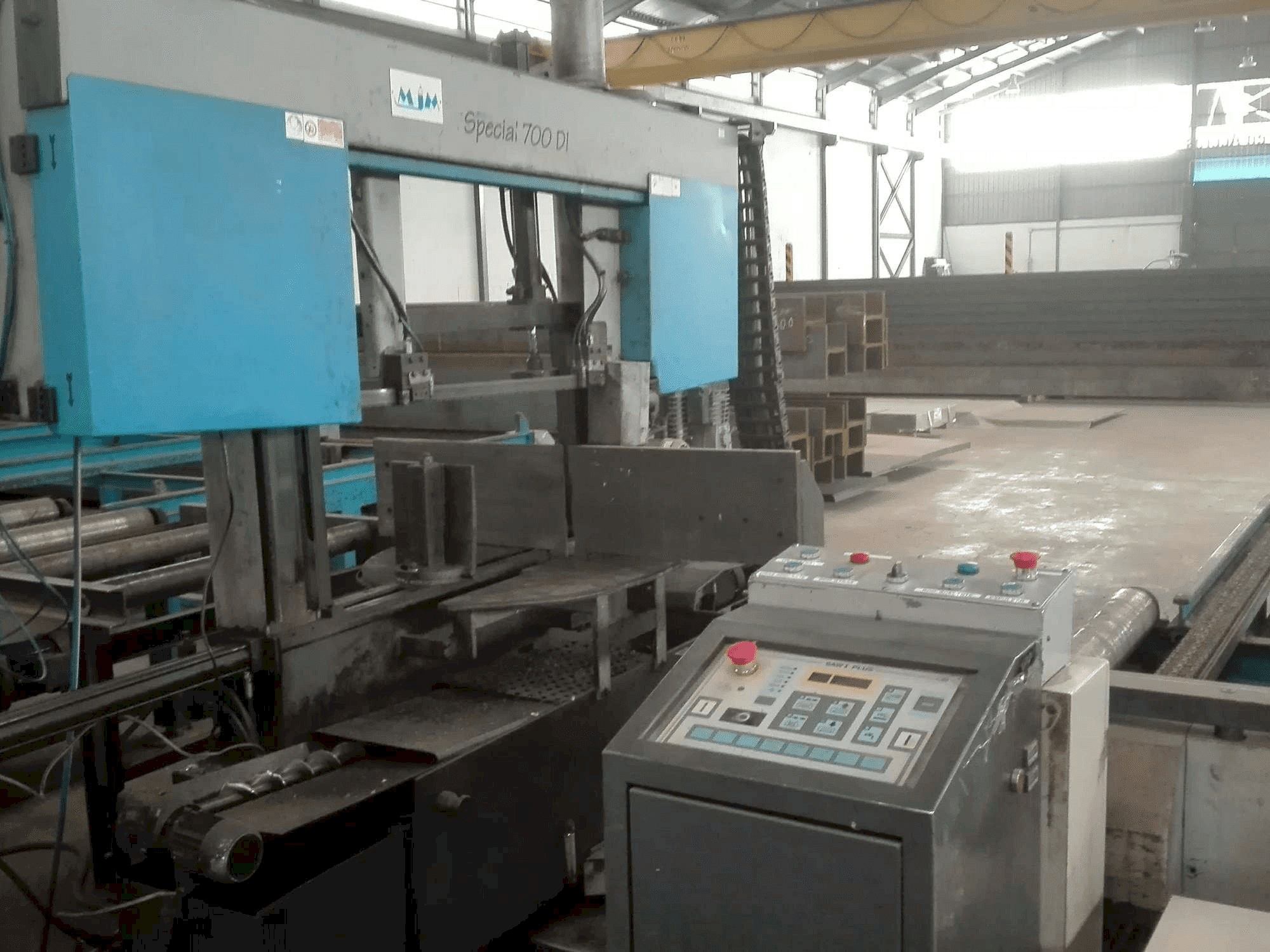 Macc Special 700 DI Mašinos vaizdas iš priekio