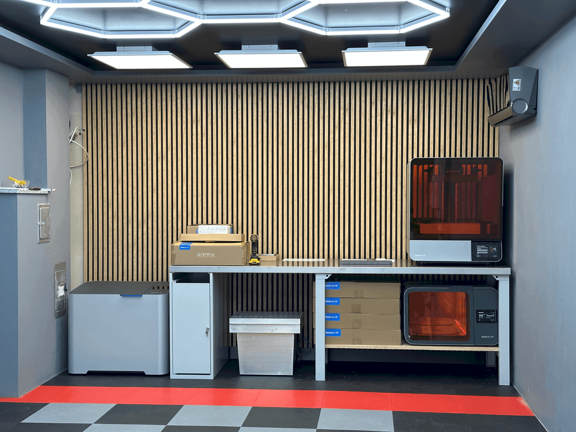 FORMLABS 4L Mašinos vaizdas iš priekio