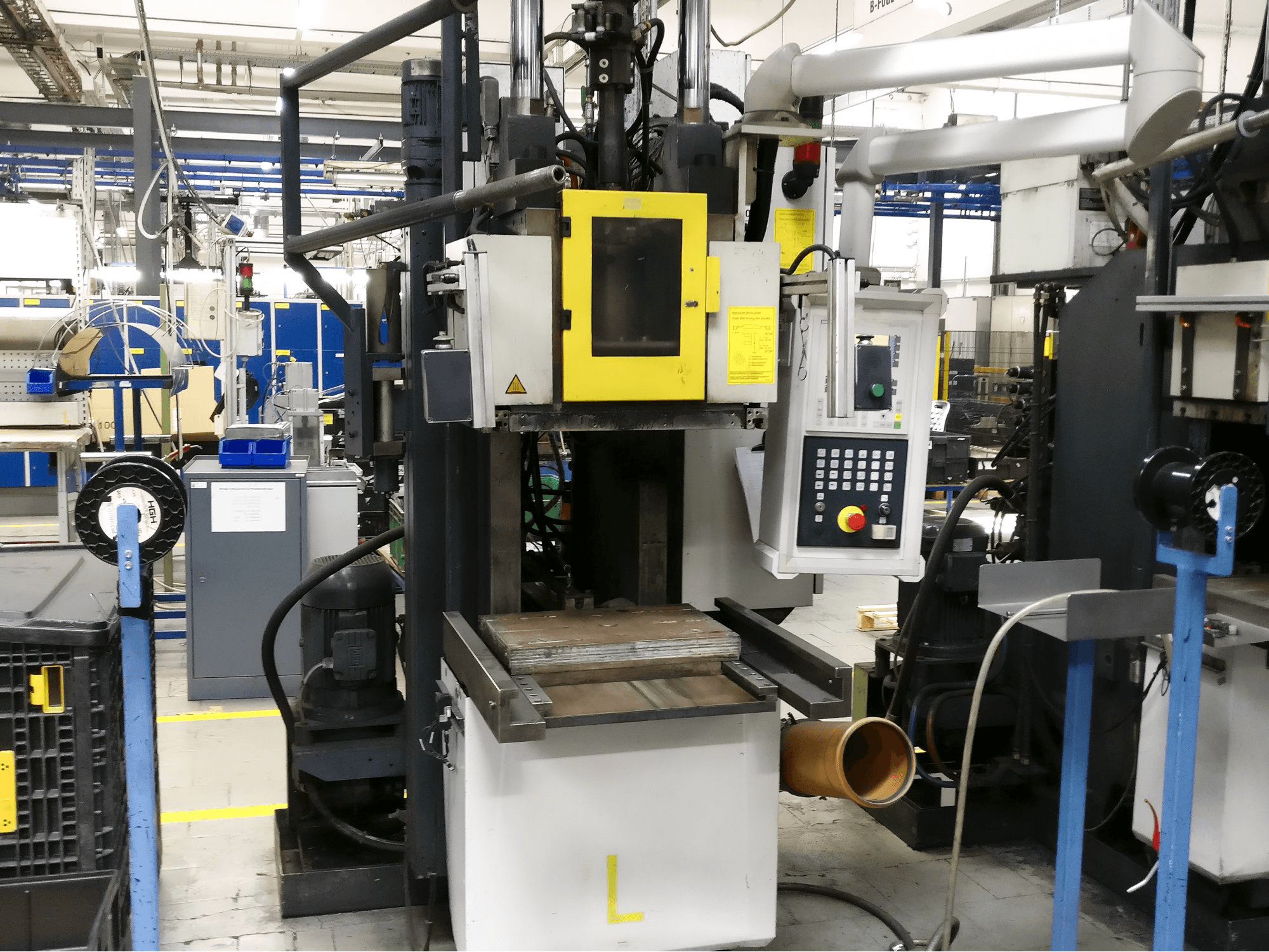 Kloeckner Desma 956.050 ZO Mašinos vaizdas iš priekio