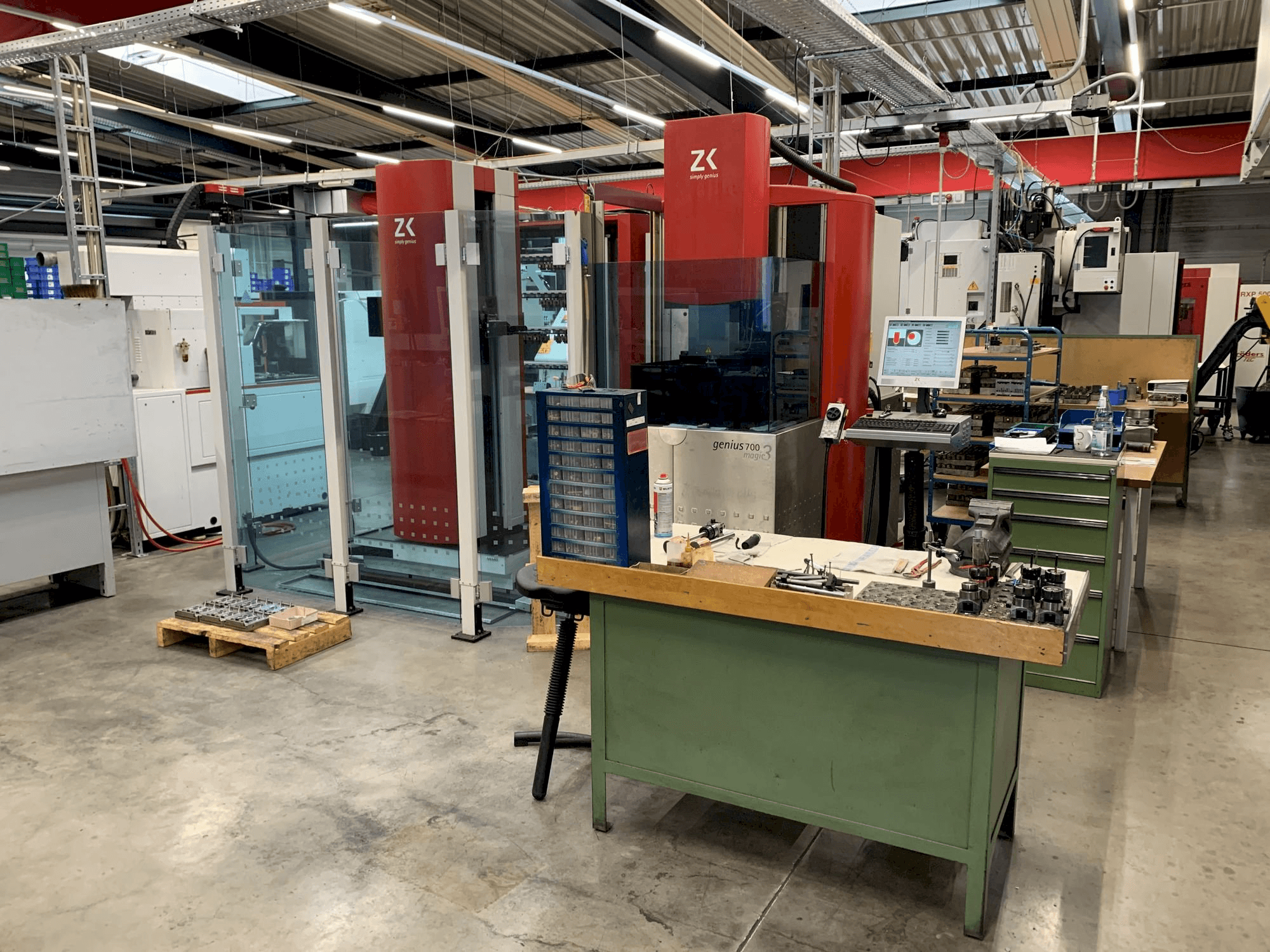 ZK genius 700 Mašinos vaizdas iš priekio