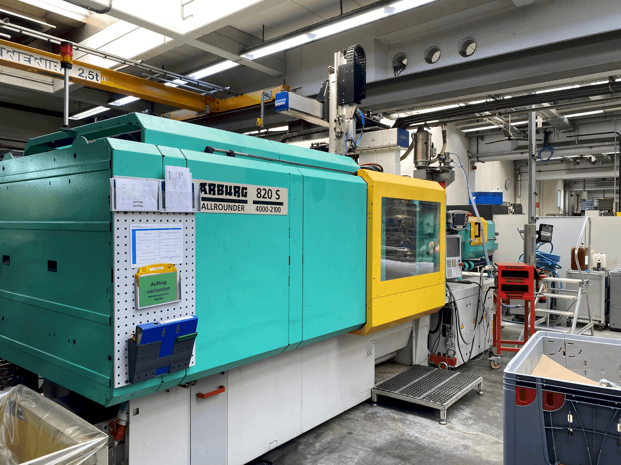 Arburg Allrounder 820 S 4000-2100 Mašinos vaizdas iš priekio