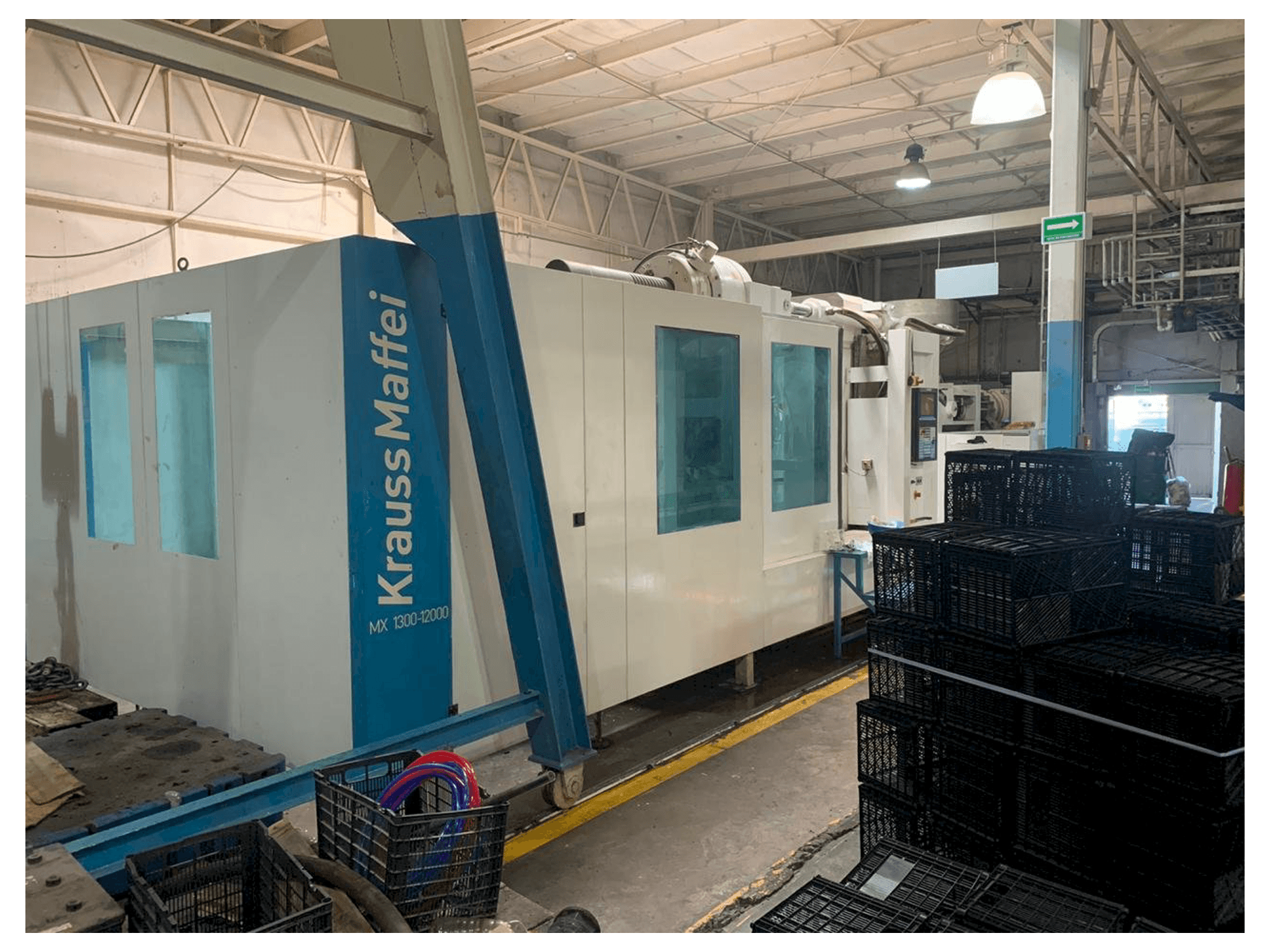 Krauss Maffei 1300-12000 MX Mašinos vaizdas iš priekio