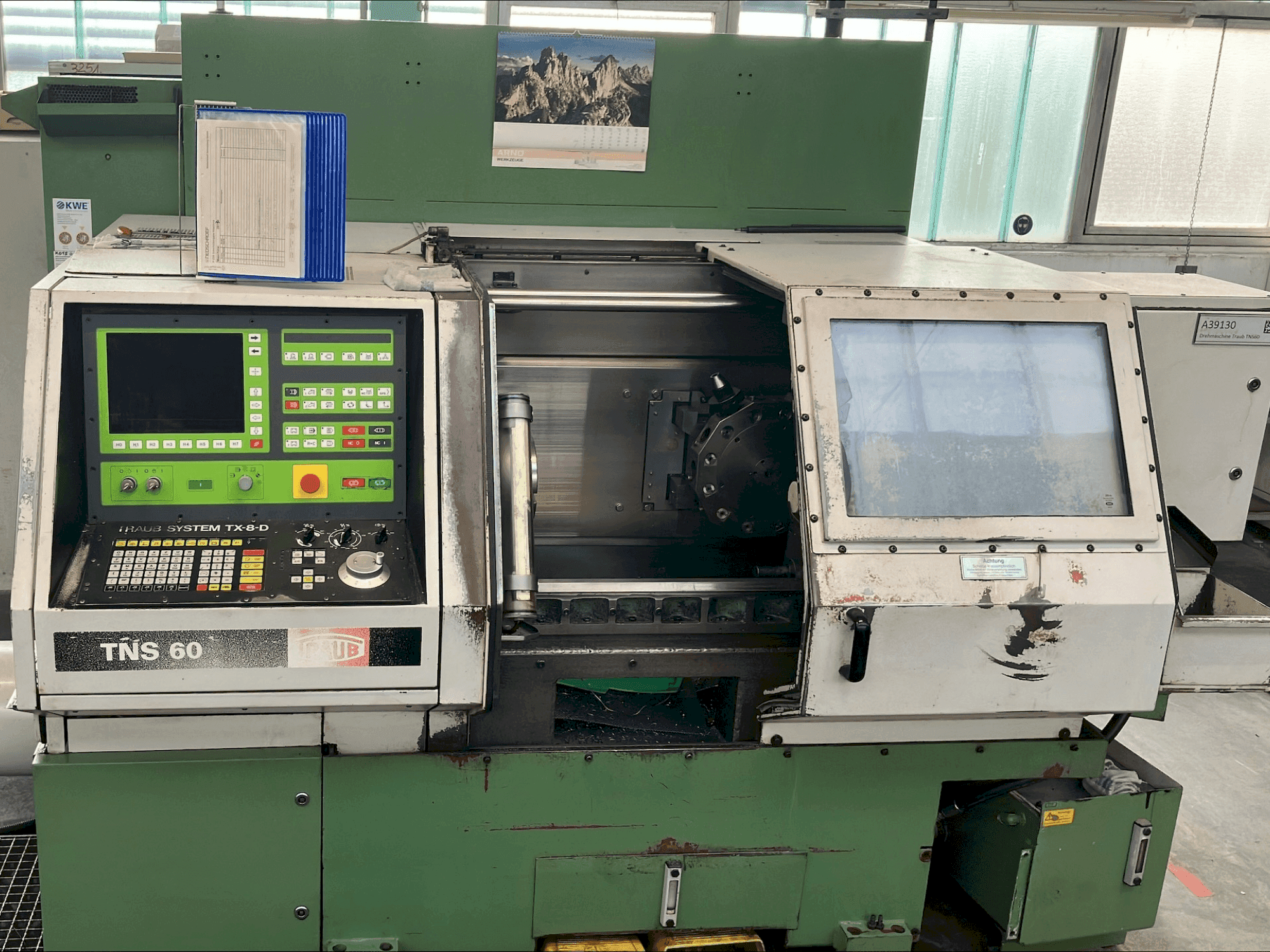 TRAUB TNS 60 Mašinos vaizdas iš priekio