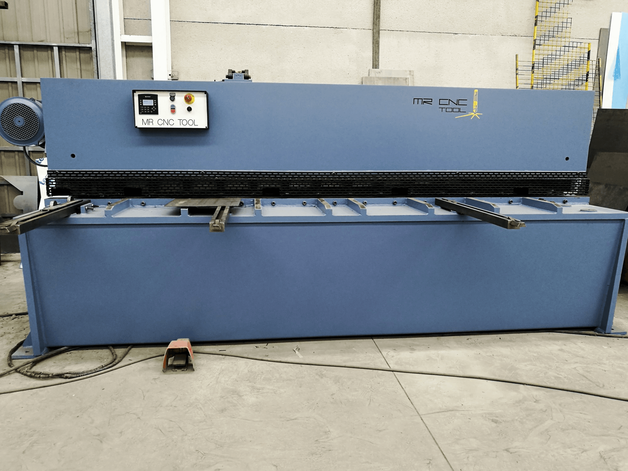 Loire Safe CHP-6/31 Mašinos vaizdas iš priekio