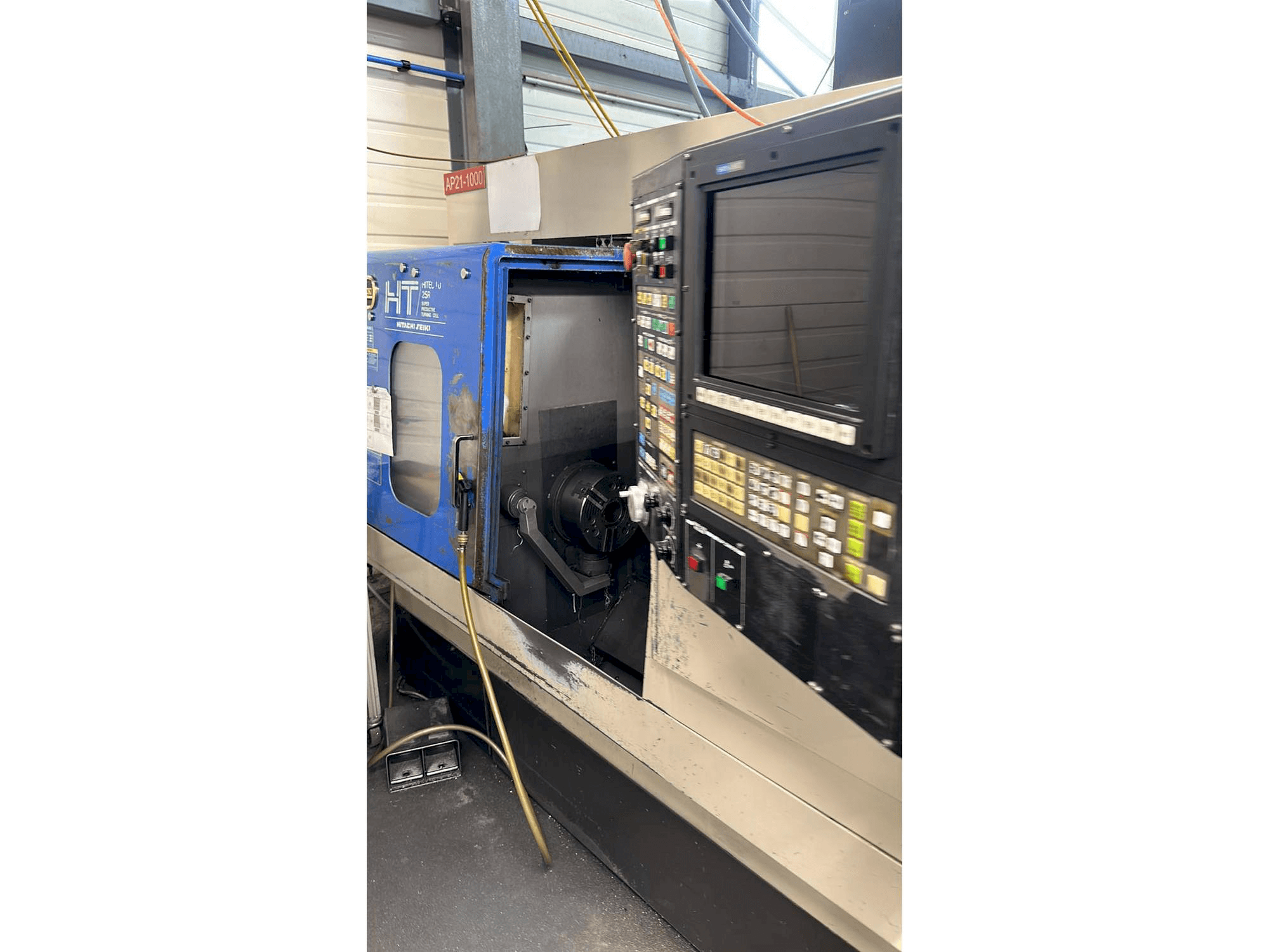 HITACHI SEIKI HT25 R Mašinos vaizdas iš priekio