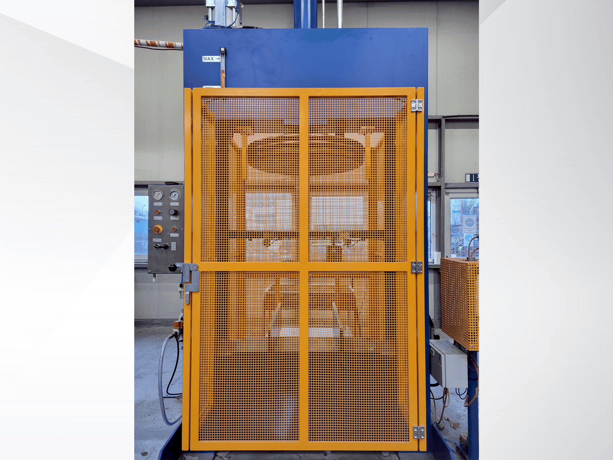 NANINNI RENATO PV- EXTRUDER MOD.PV800M-AT Mašinos vaizdas iš priekio